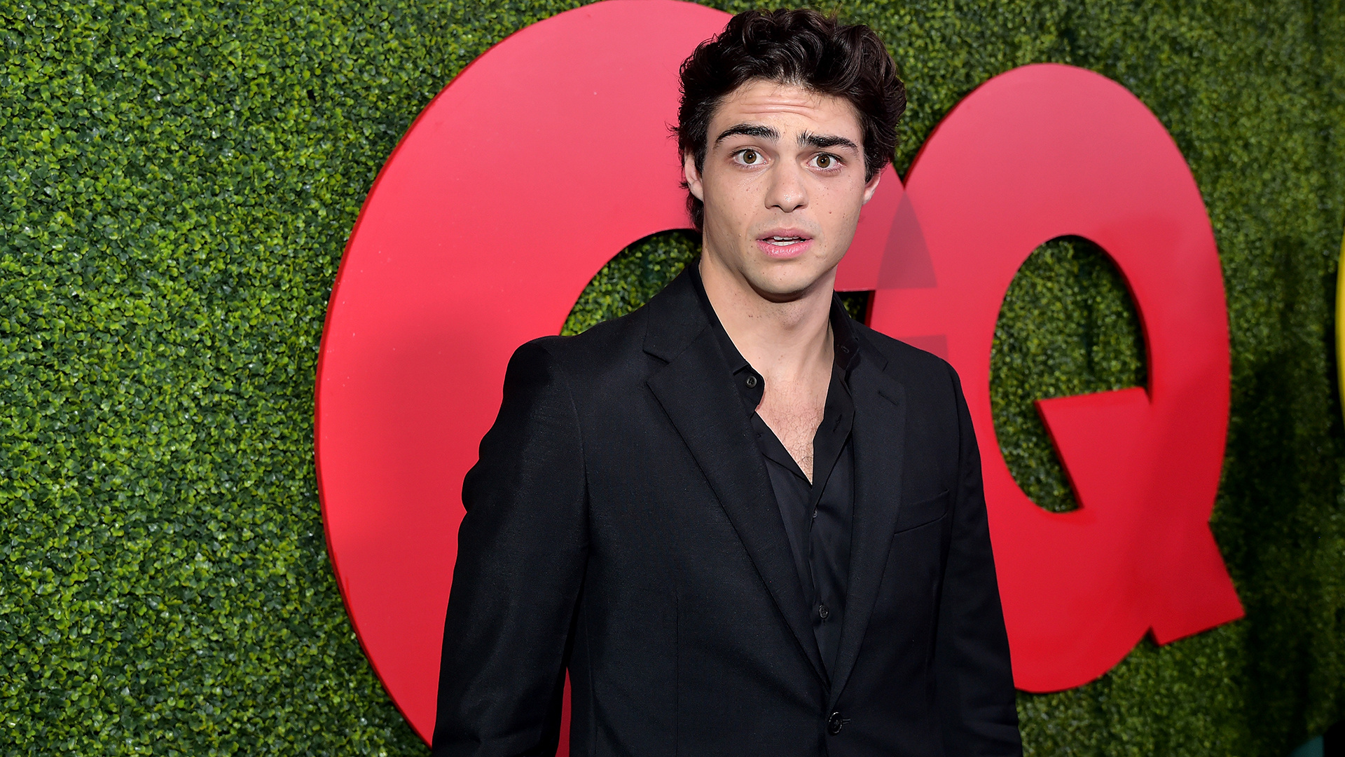 Noah Centineo, Dream date, Selena Gomez stylecaster, Celebrity heartthrob, 1920x1080 Full HD Desktop