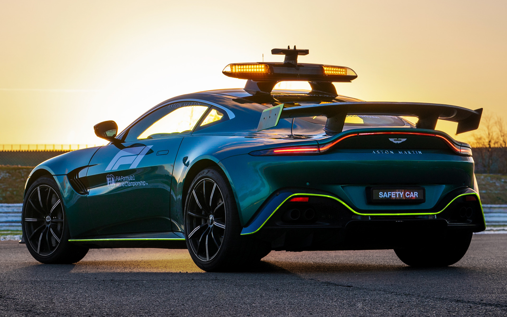 Aston Martin Vantage, F1 safety car, Stunning wallpapers, Motorsport excellence, 1920x1200 HD Desktop