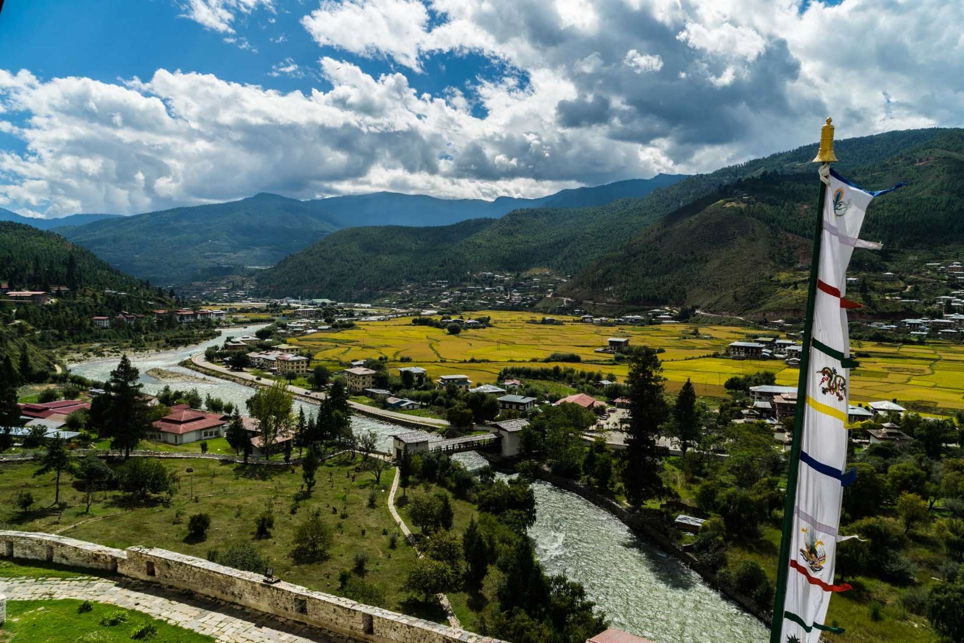 Paro Valley, Enrico Images, Free, 1920x1290 HD Desktop