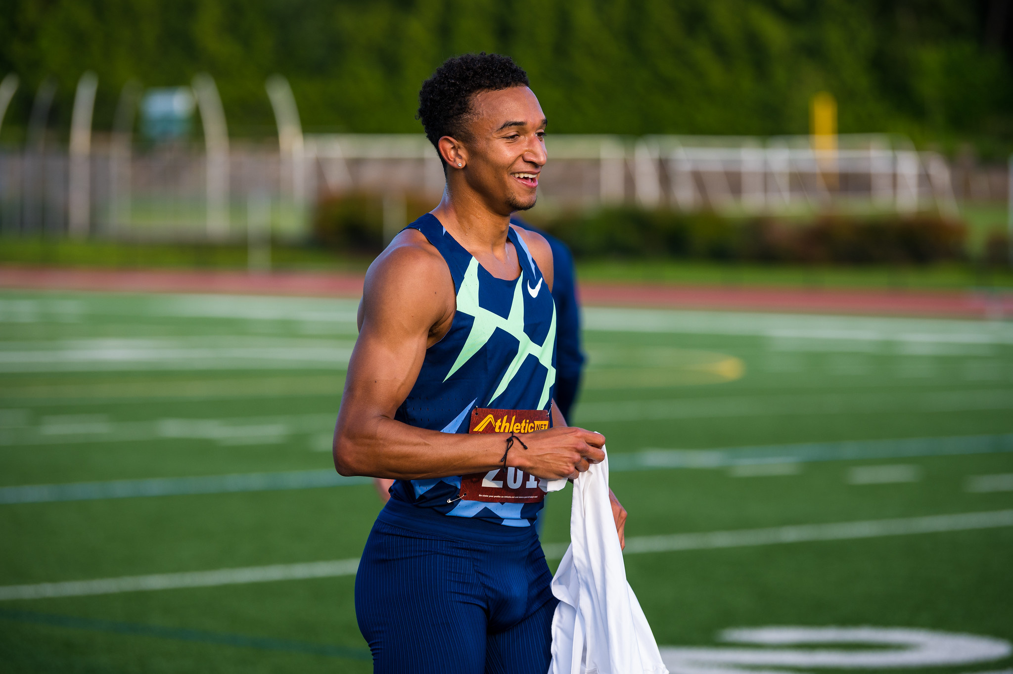 Portland 2020, Donavan Brazier Wallpaper, 2050x1370 HD Desktop