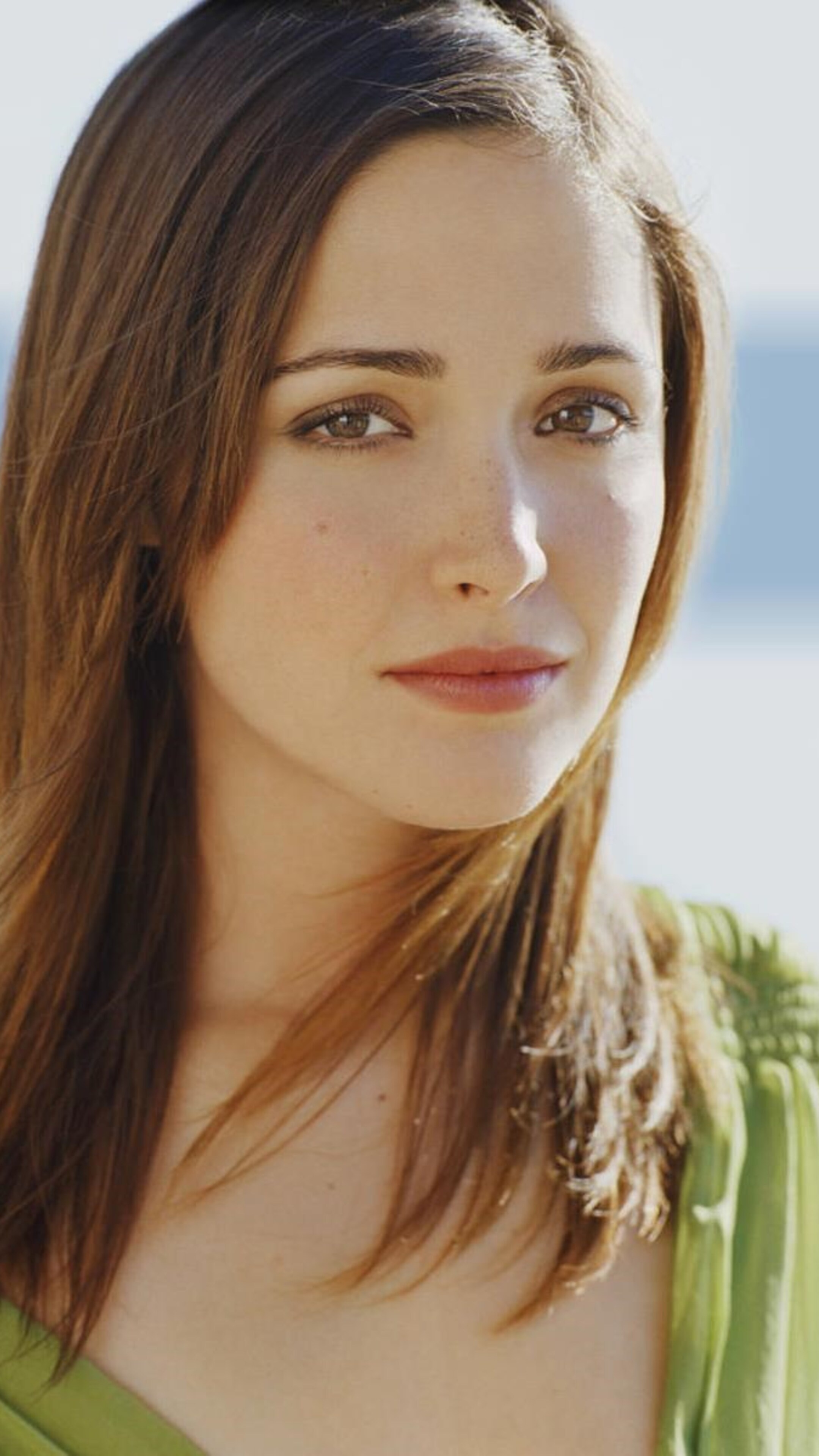 Rose Byrne, Simple, Sony Xperia X, XZ, 2160x3840 4K Phone