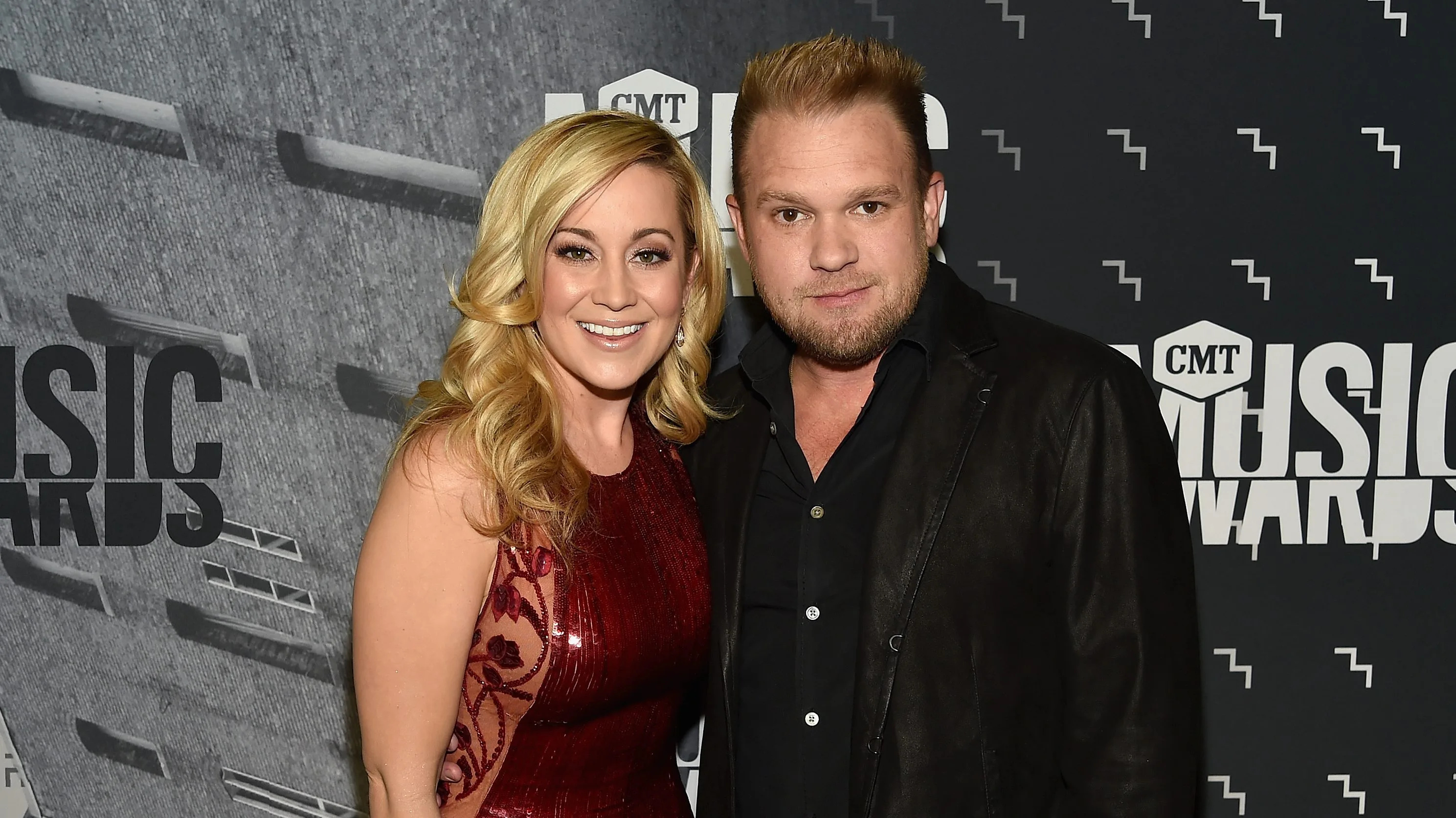 Kellie Pickler, Kyle Jacobs, 5 Fast Facts, 2980x1680 HD Desktop