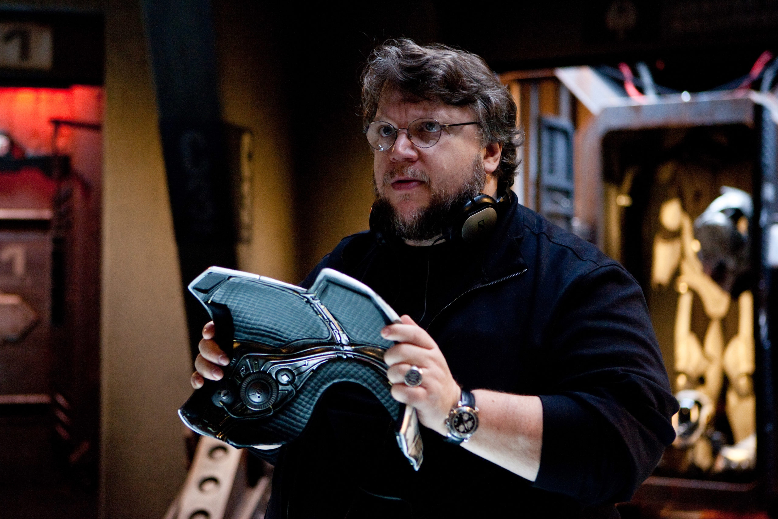 Guillermo del Toro, Franchise flirtation, Den of Geek, Movies, 2560x1710 HD Desktop