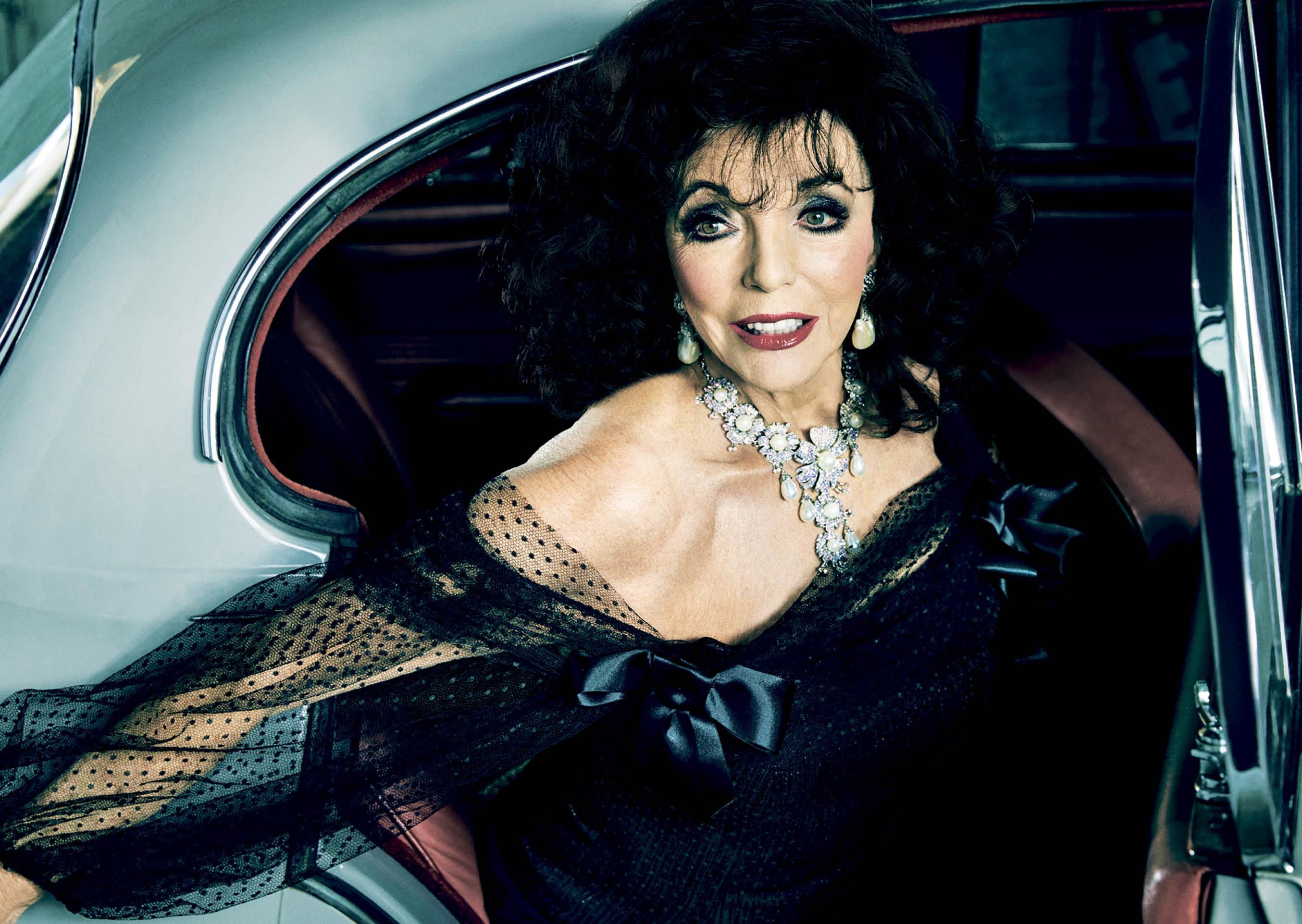 Joan Collins Movies, Denial of surgery, Age-defying secrets, Timeless beauty, 2710x1930 HD Desktop