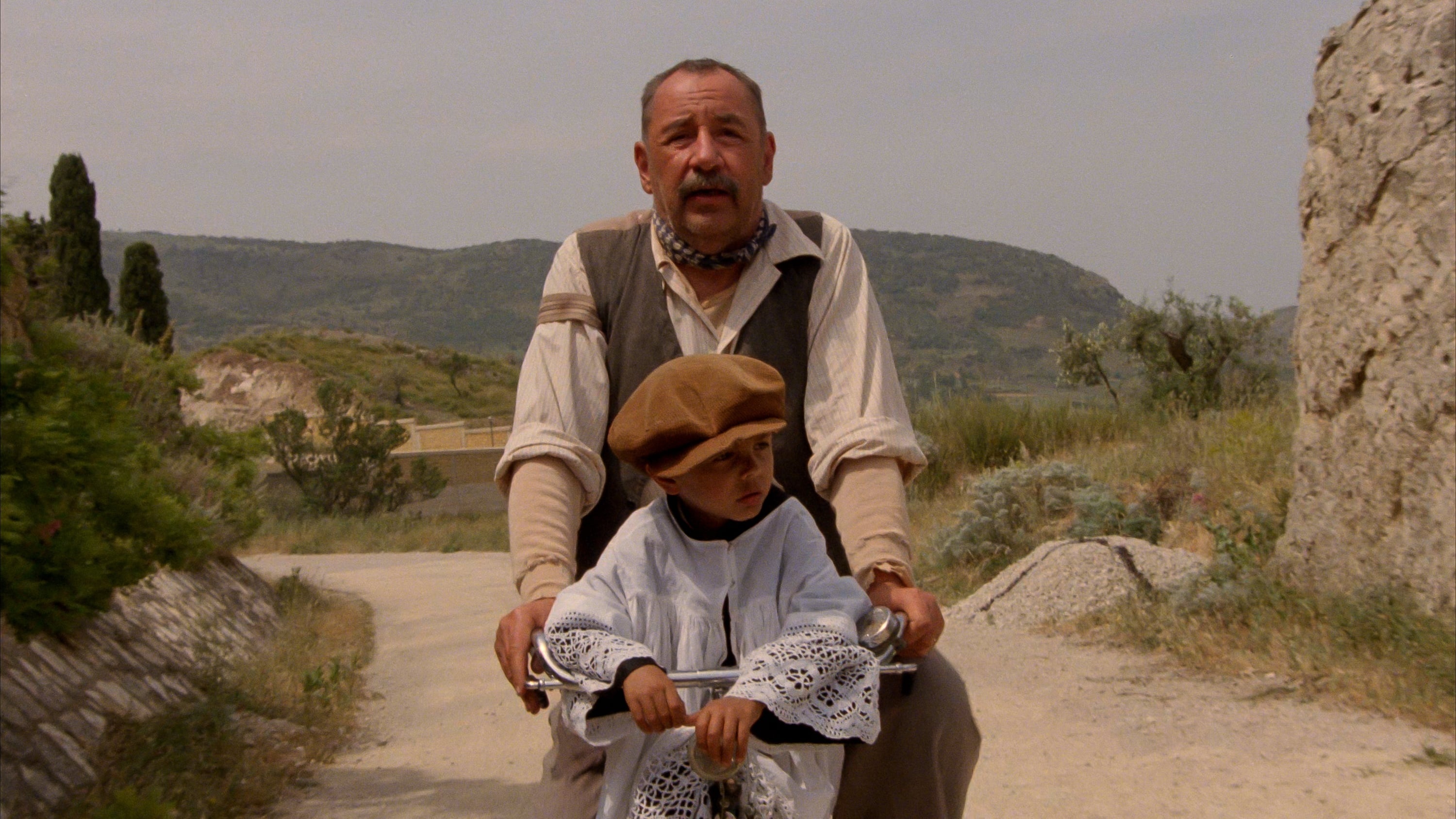 Philippe Noiret and Salvatore Cascio, Cinema Paradiso Wallpaper, 3000x1690 HD Desktop