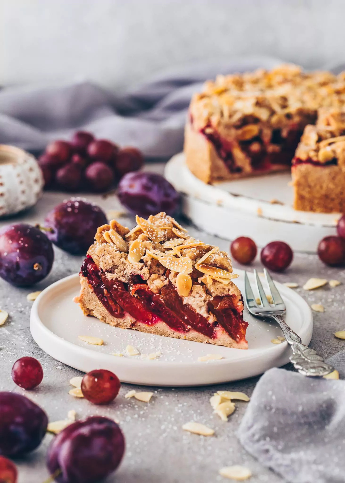 Plum crumble cake, German streusel pie, 1470x2050 HD Phone