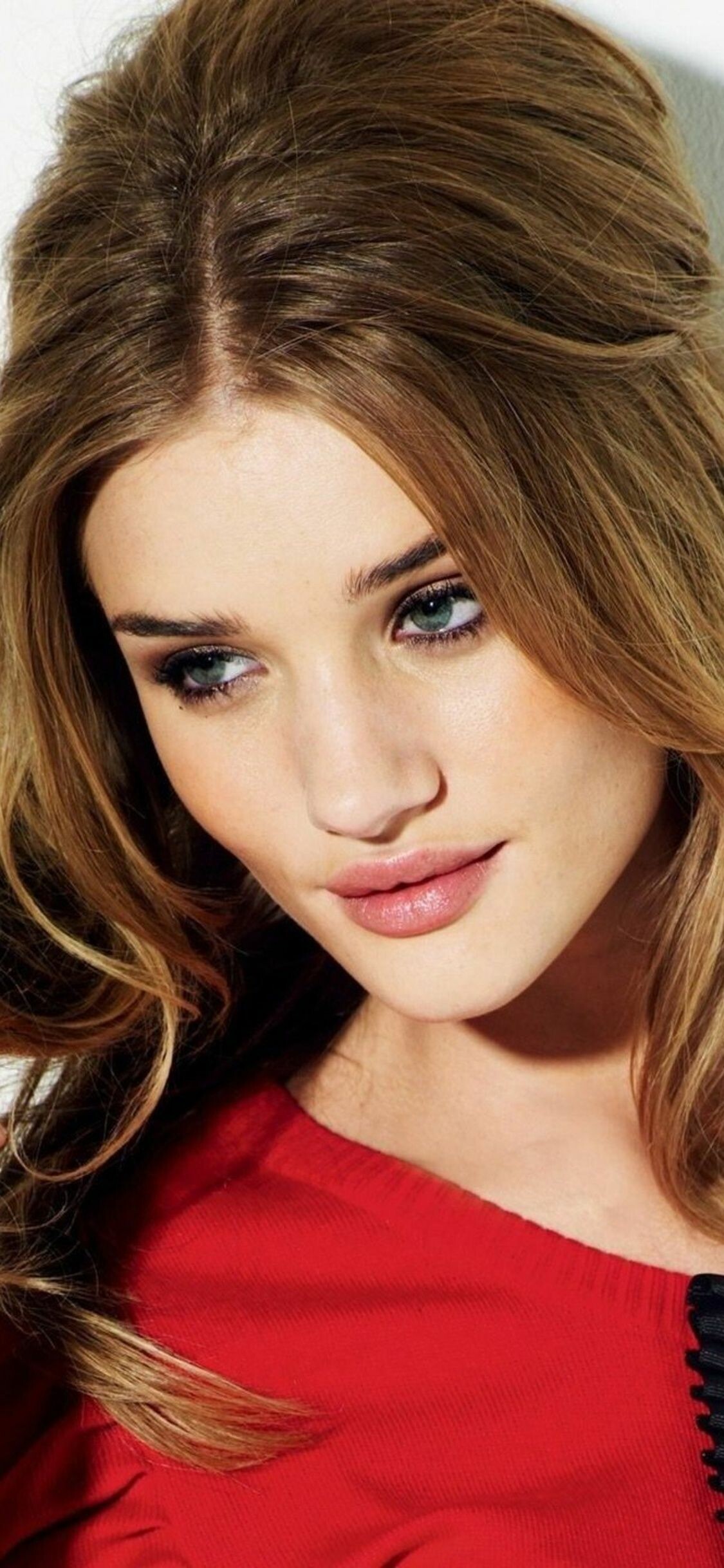 Rosie Huntington-Whiteley, HD iPhone wallpapers, Beautiful model, Stunning photographs, 1130x2440 HD Phone