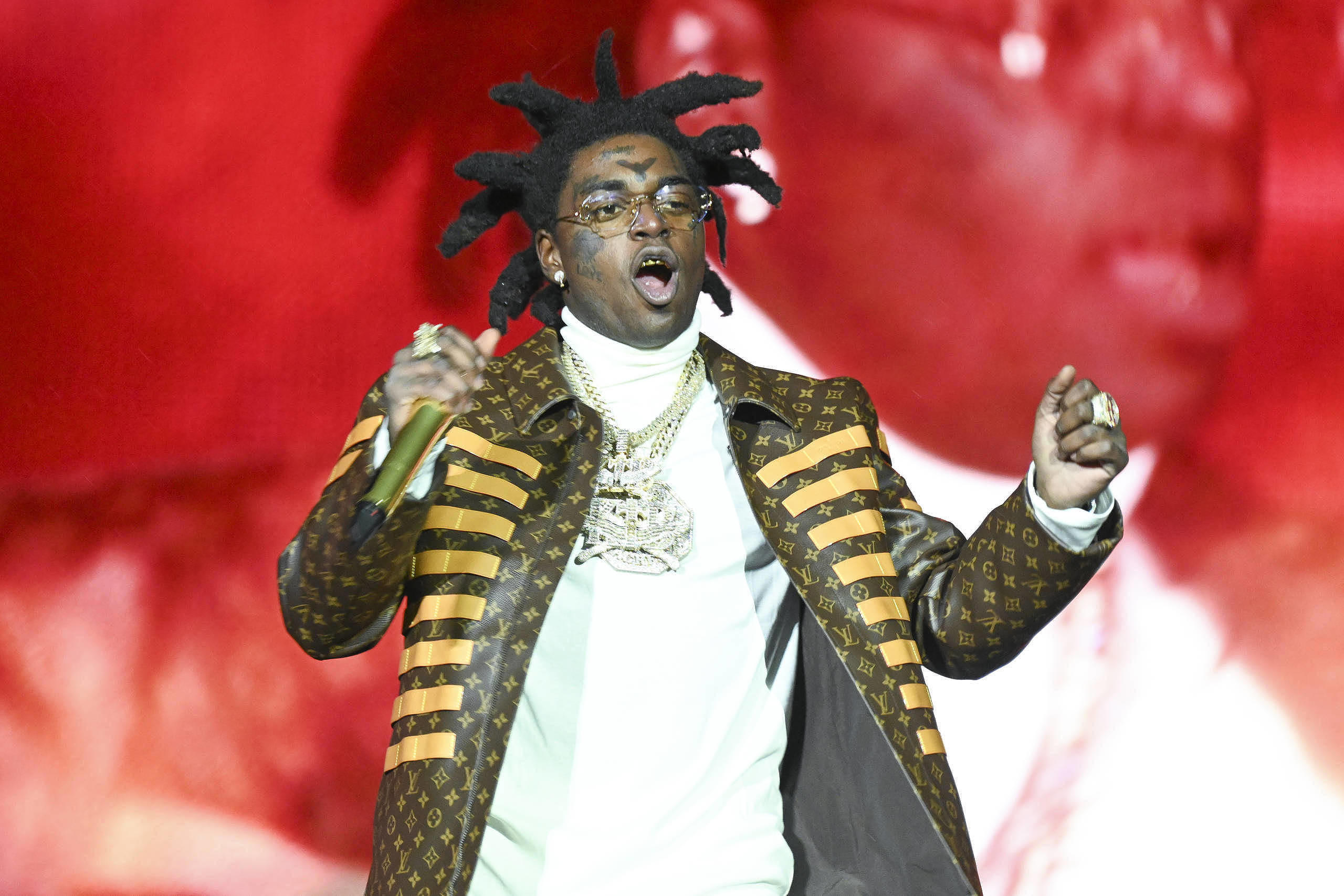 Kodak Black, Justin Bieber concert, MusicExpress, Gunshot, 2560x1710 HD Desktop