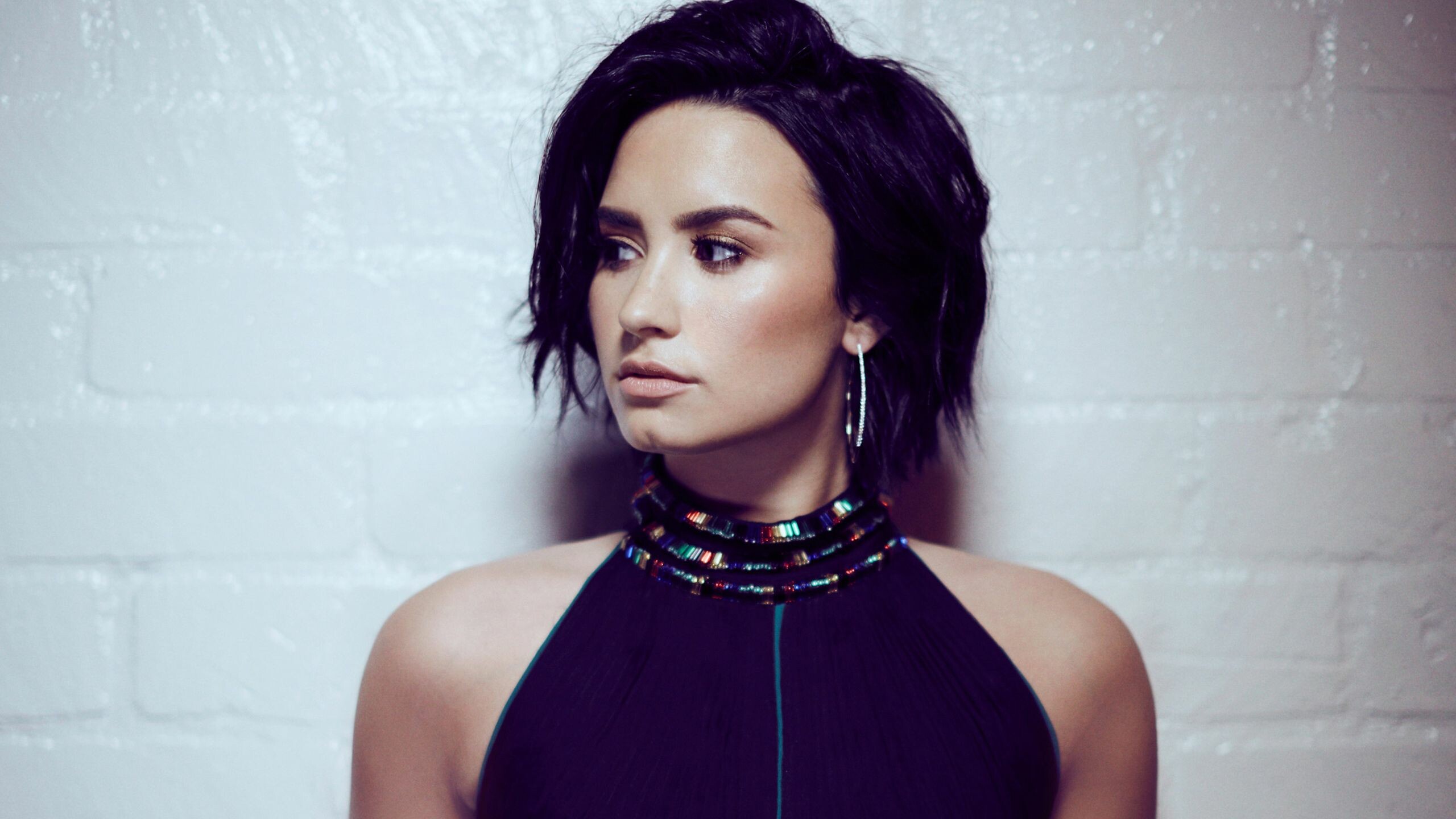 Demi Lovato, Captivating wallpapers, Music idol, Talented artist, 2560x1440 HD Desktop