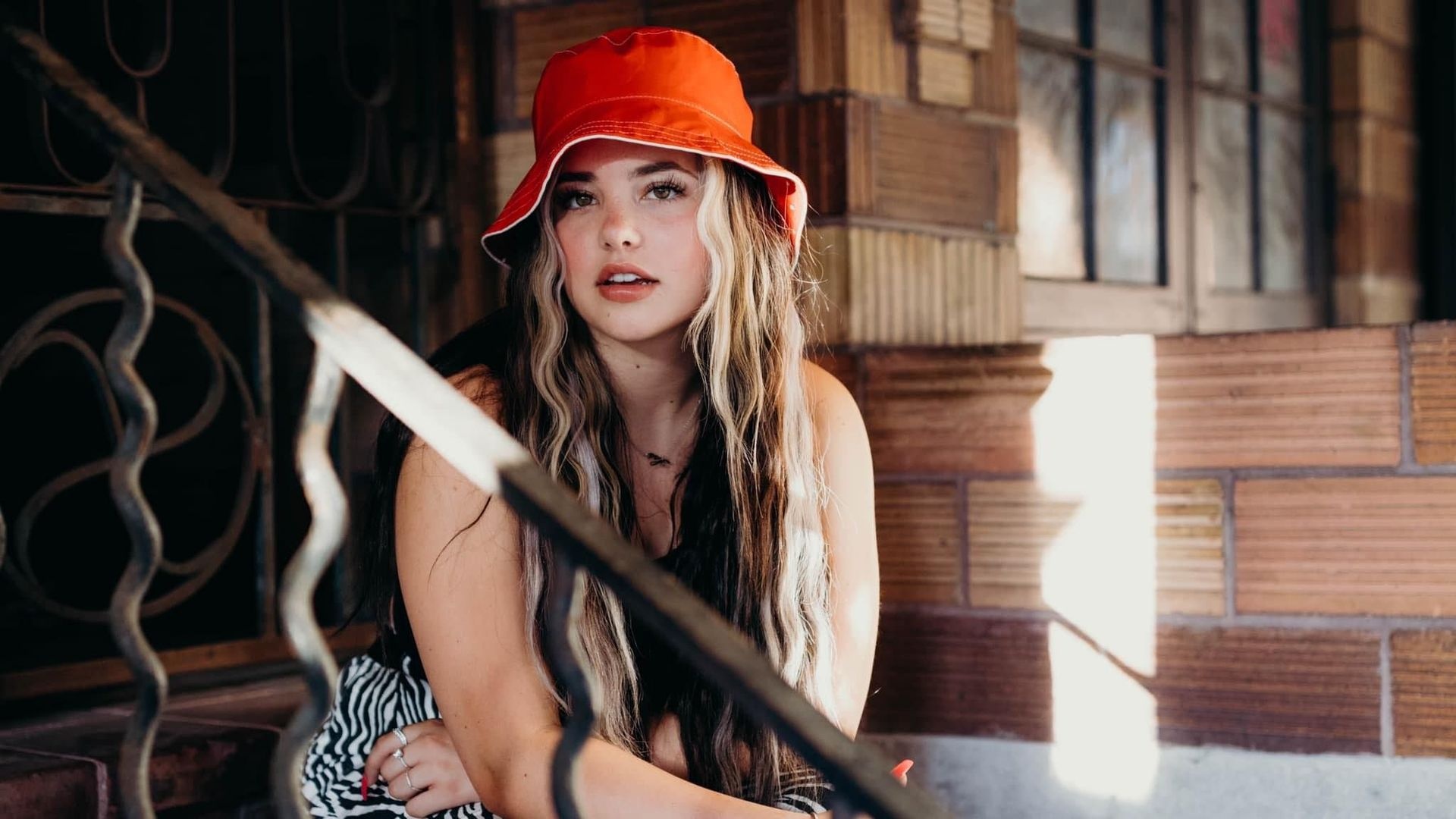 Lauren Spencer-Smith, Young talent, Captivating voice, Musical journey, 1920x1080 Full HD Desktop