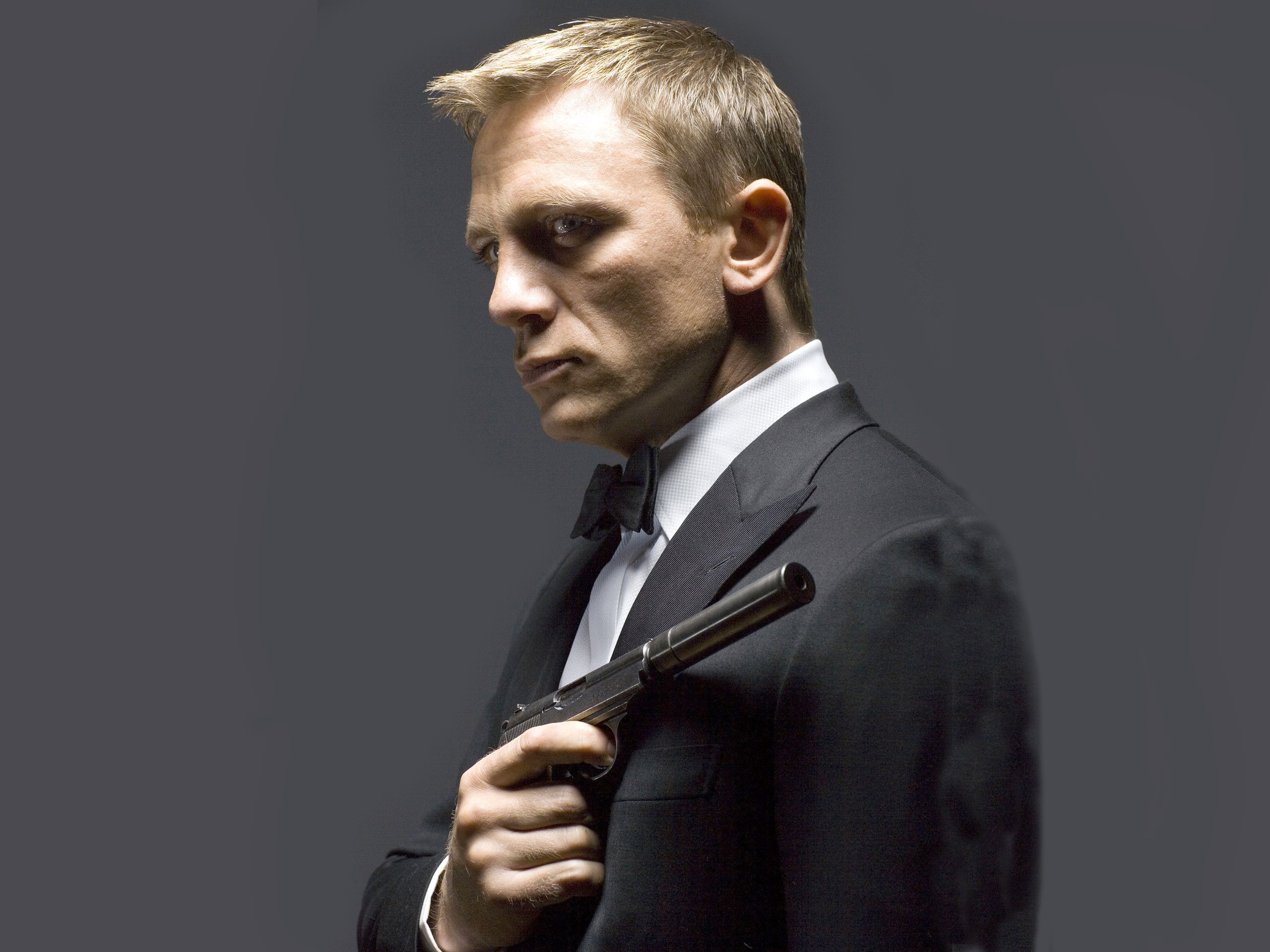 Daniel Craig, Actor, James Bond, Tuxedo, 2560x1920 HD Desktop