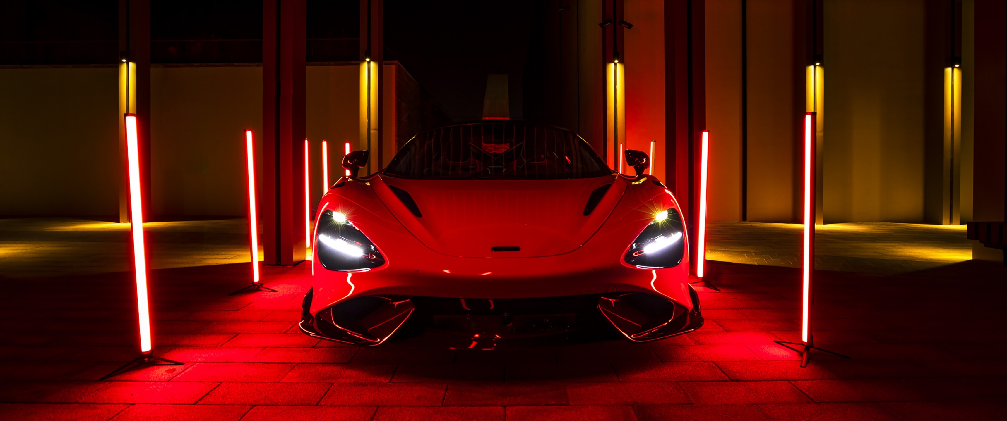 McLaren 765LT, vertical LED light tubes, illuminated architectural columns, Dual Screen Desktop wallpaper