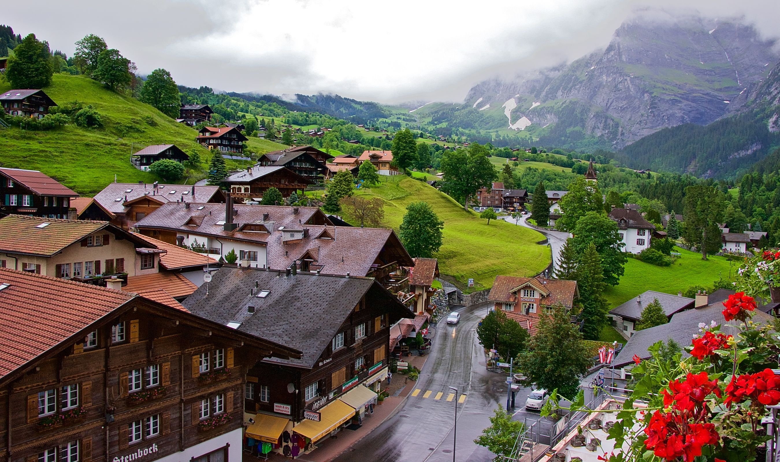 Grindelwald village chalets, Bernese Alps mountains, Red geranium balcony flowers, HD Desktop wallpaper