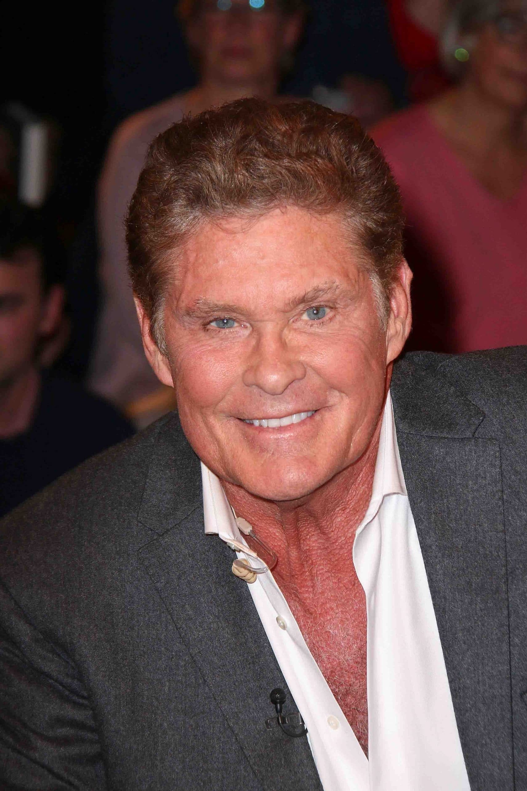 David Hasselhoff, Hollywood star, Title song, Musical talent, 1710x2560 HD Phone