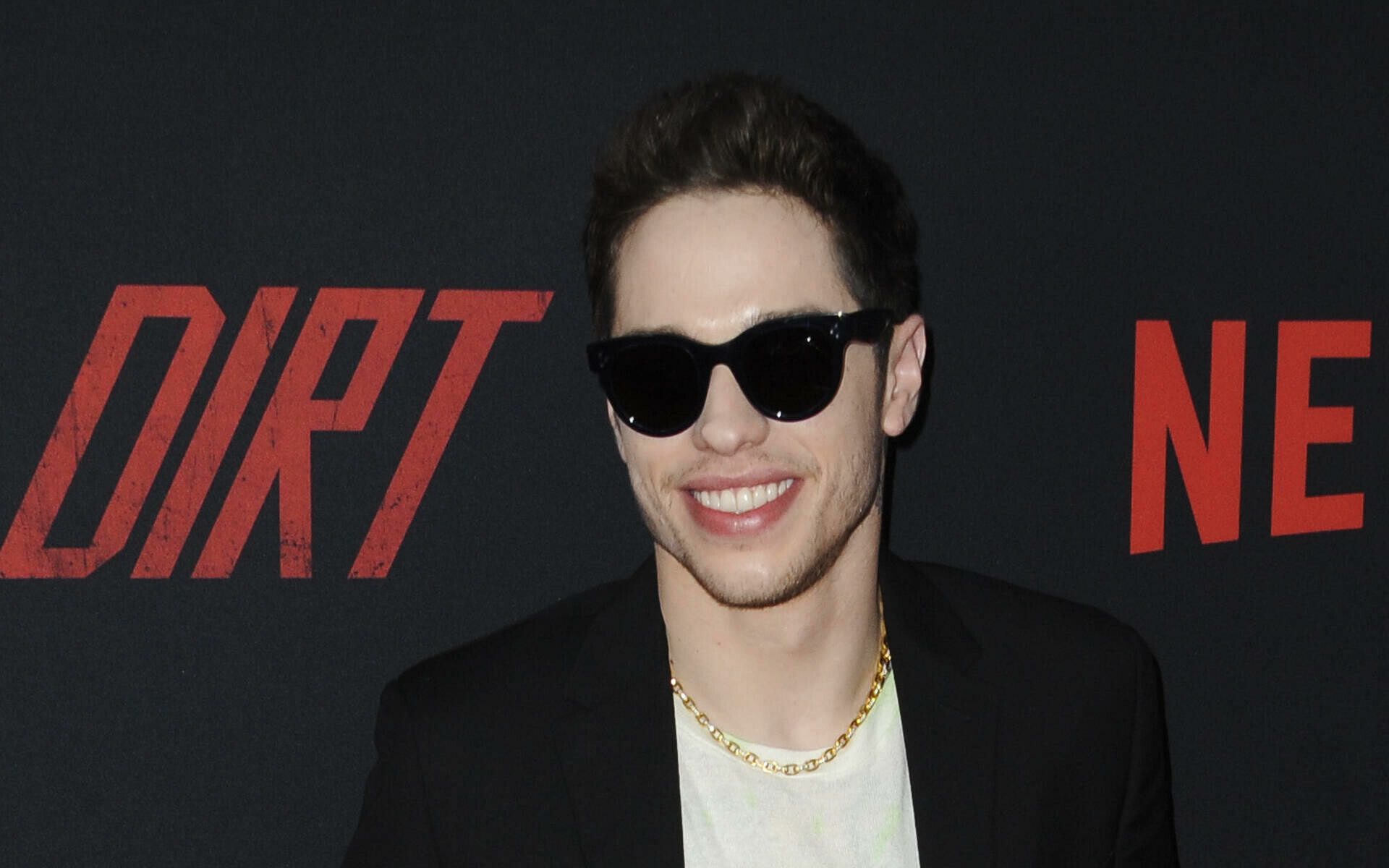 Pete Davidson, Million dollar fine, Fans' favorite, Comedian silenced, 1920x1200 HD Desktop