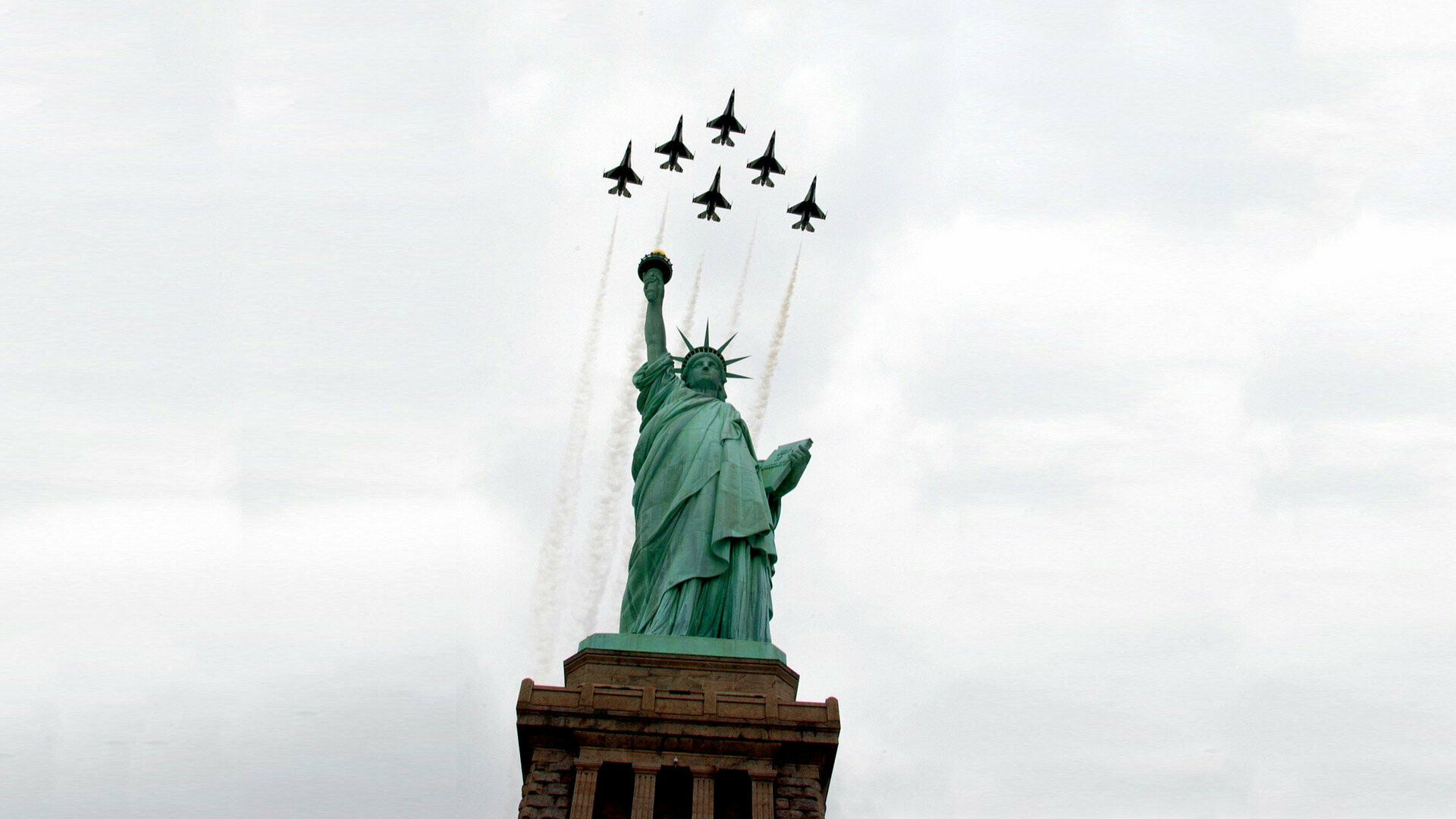 Air show, Statue of Liberty Wallpaper, 1920x1080 Full HD Desktop