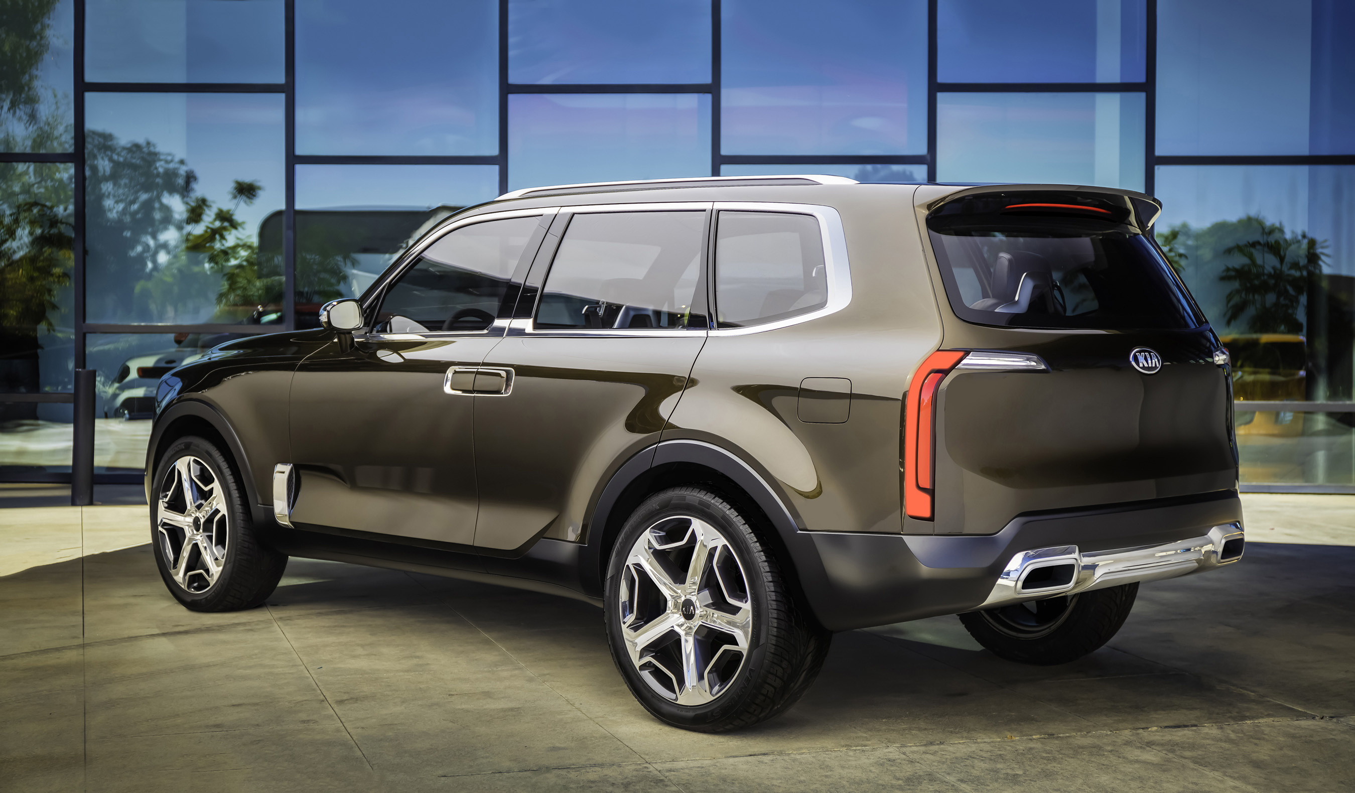 Kia Telluride, SUV excellence, Bold concept, All-terrain prowess, 2700x1580 HD Desktop