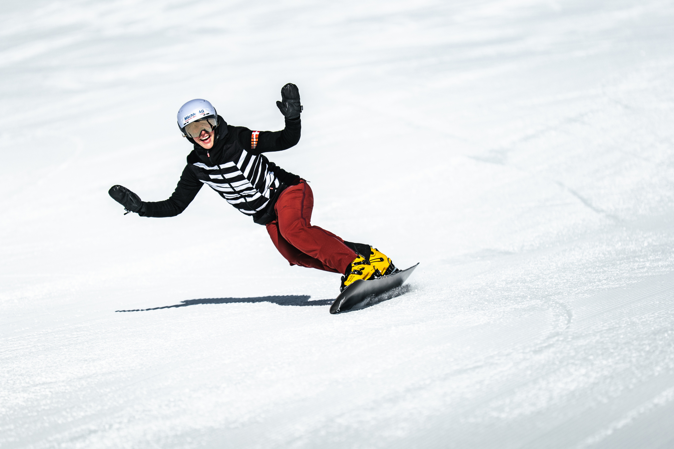 Ladina Jenny, Season farewell, Alpine snowboarding, Bittersweet ending, 2560x1710 HD Desktop