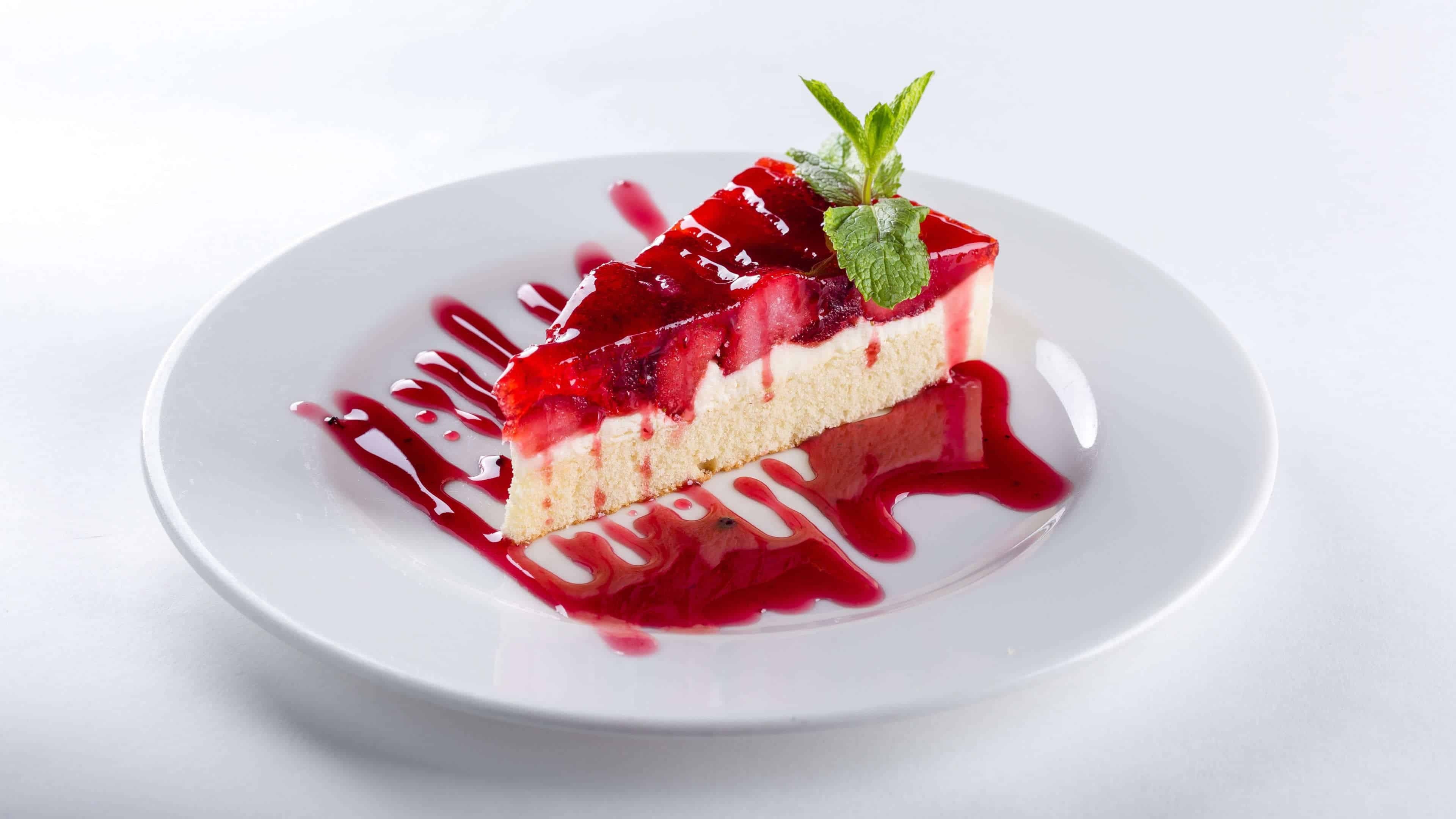 Strawberry cake delight, Rich and luscious, Vibrant colors, Sumptuous treat, 3840x2160 4K Desktop