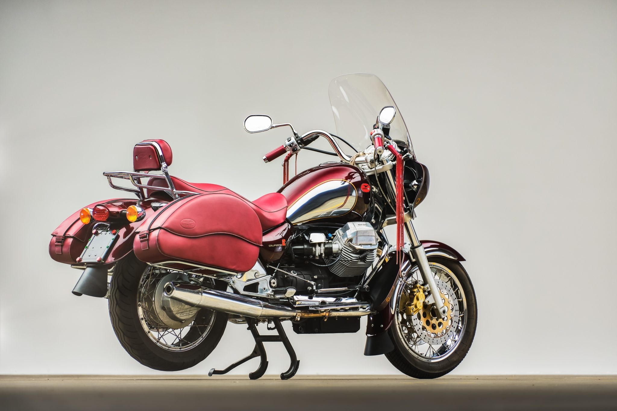 California 1100 EV 80th Anniversary, Moto Guzzi Wallpaper, 2050x1370 HD Desktop
