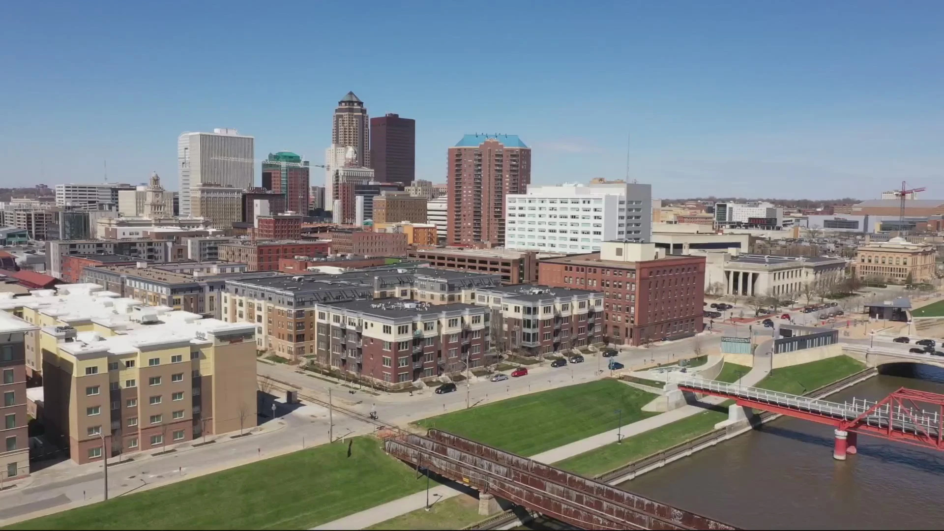 Downtown Des Moines, Skyline silhouette, Urban landscape, Night lights, 1920x1080 Full HD Desktop