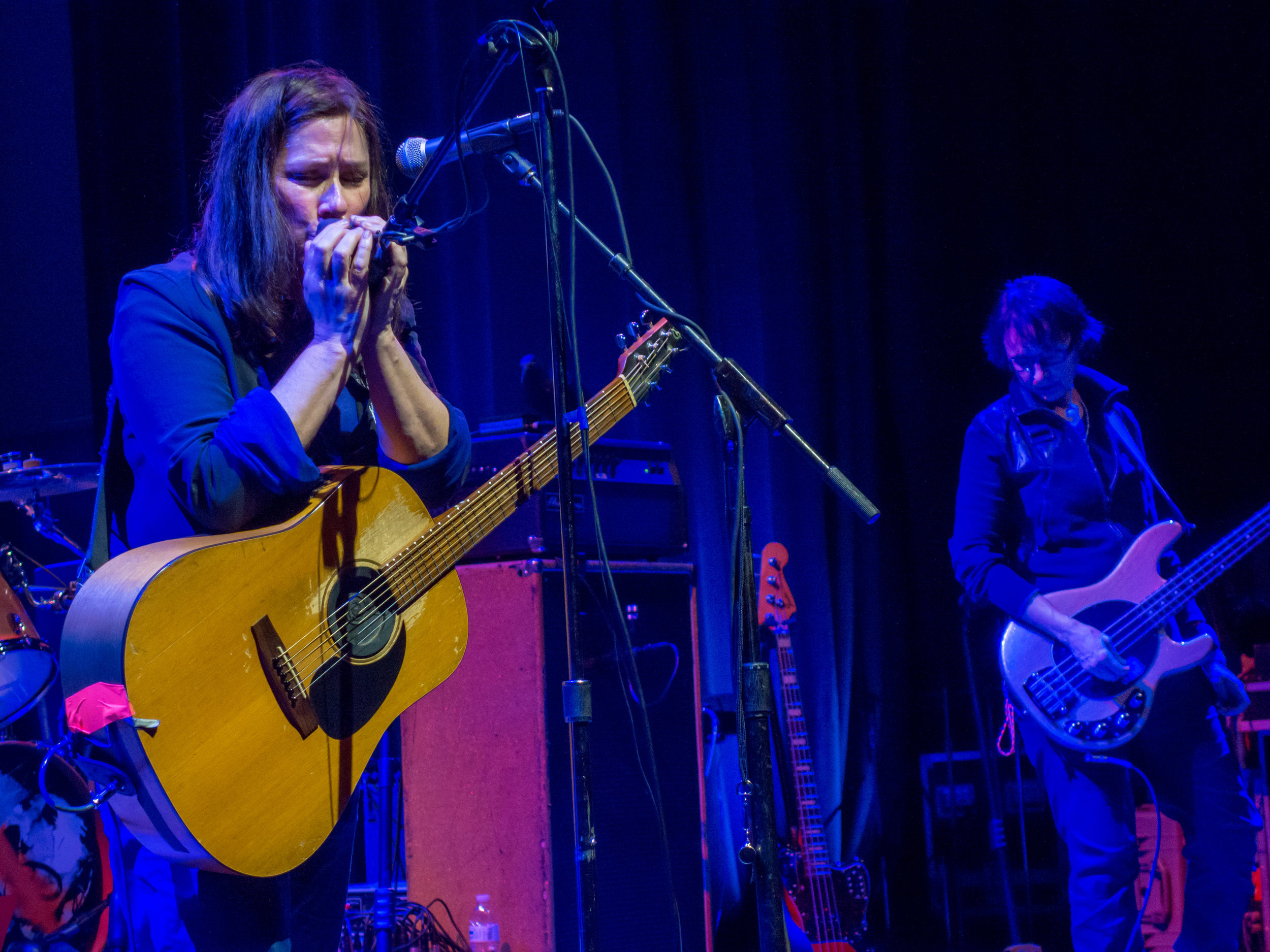 The Breeders' Pink album, Greg Gutbezahl's glam gigs, Rock photography, Band's visual representation, 2500x1880 HD Desktop