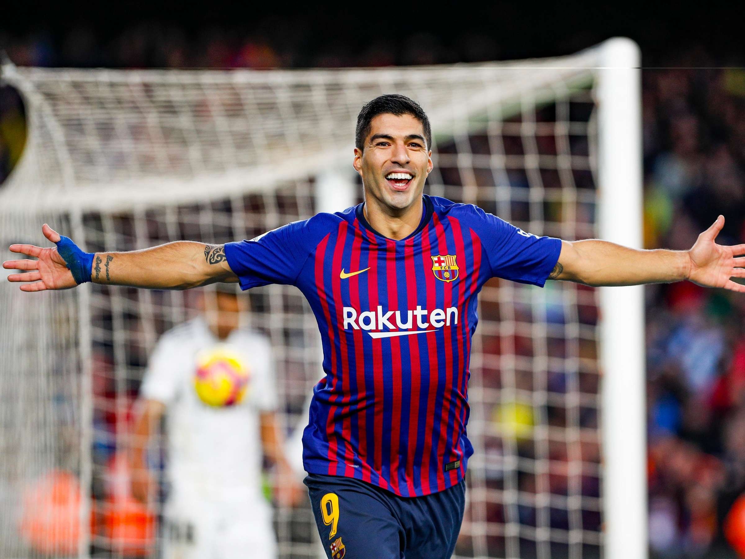 Luis Suarez, Uruguayan footballer, Career achievements, Family background, 2400x1800 HD Desktop