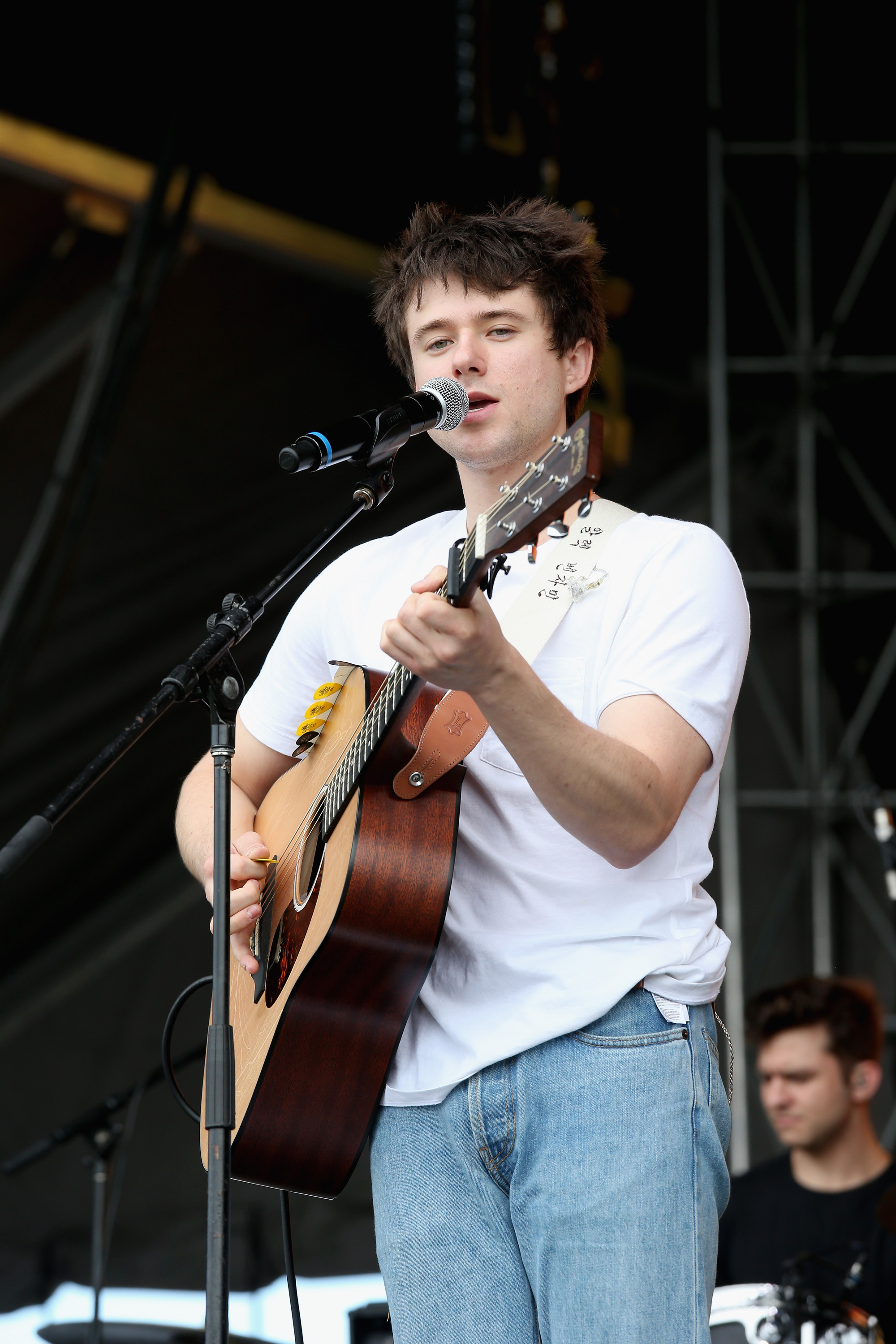 Alec Benjamin, Music artist, Height, 2000x3000 HD Phone