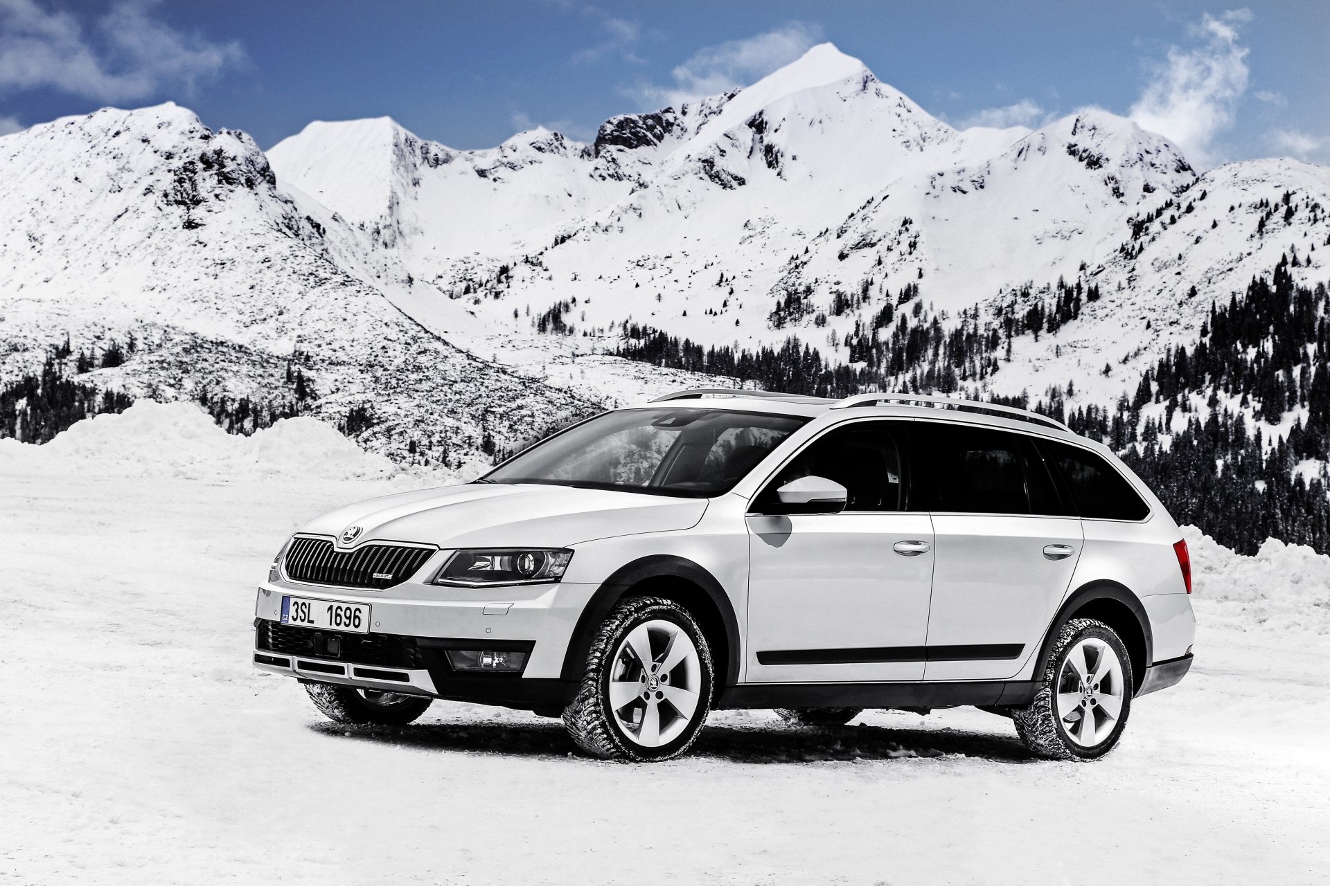 Skoda Octavia, Dynamic performance, Striking aesthetics, Unrivaled comfort, 1920x1280 HD Desktop