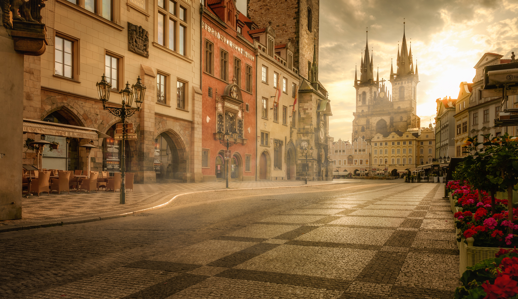 City Square, Travels, Old Town Square, Staromstsk nmst, 2000x1160 HD Desktop