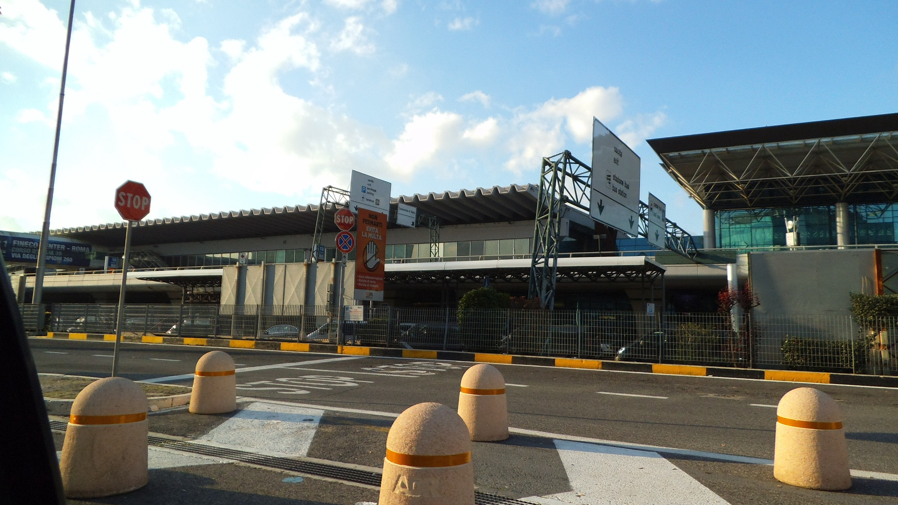 Leonardo da Vinci-Fiumicino Airport, Italy adventures, Airport hub, Memorable journeys, 3080x1730 HD Desktop