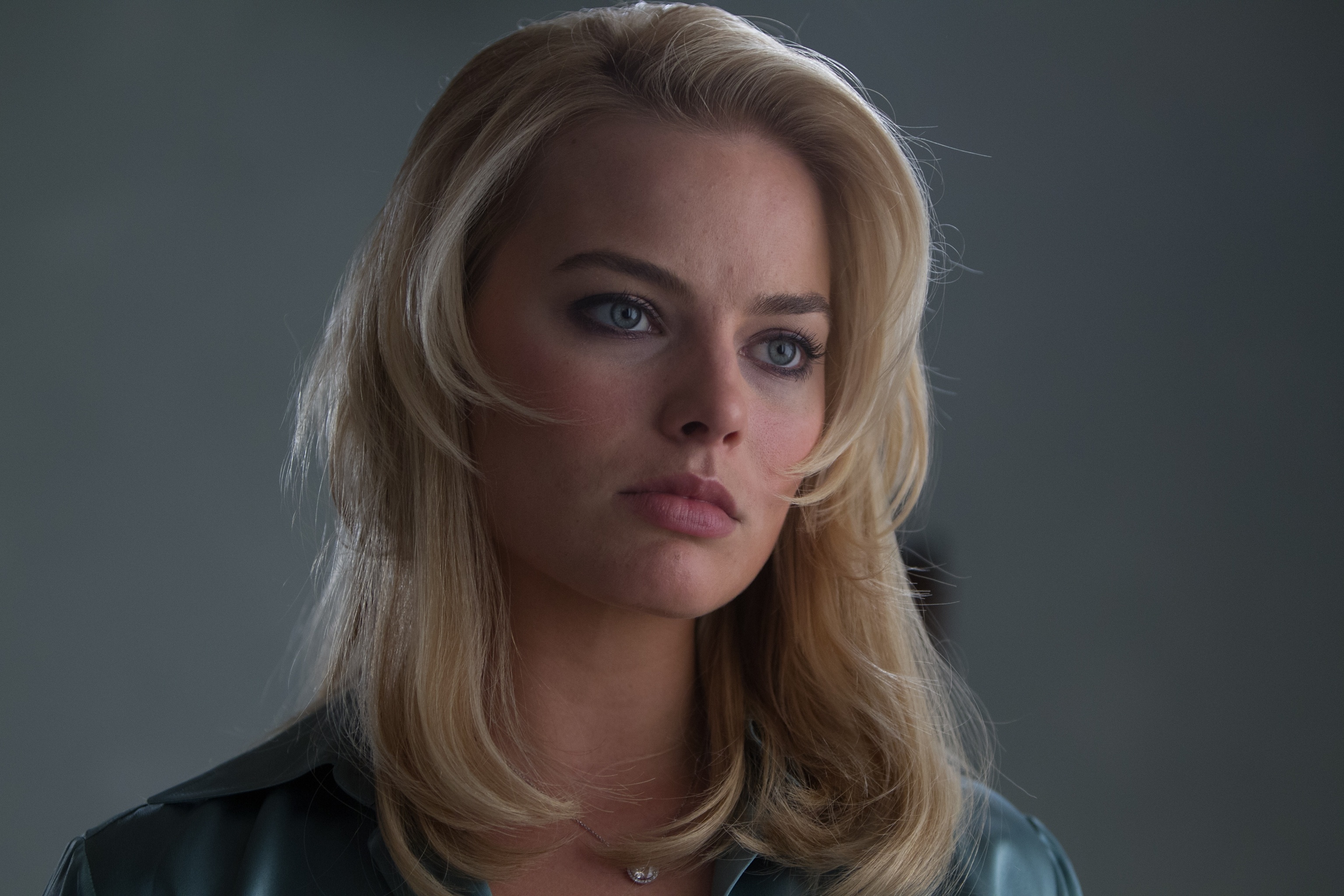 Margot Robbie, Naomi Lapaglia, The Wolf of Wall Street, Wall Street allure, 3080x2050 HD Desktop