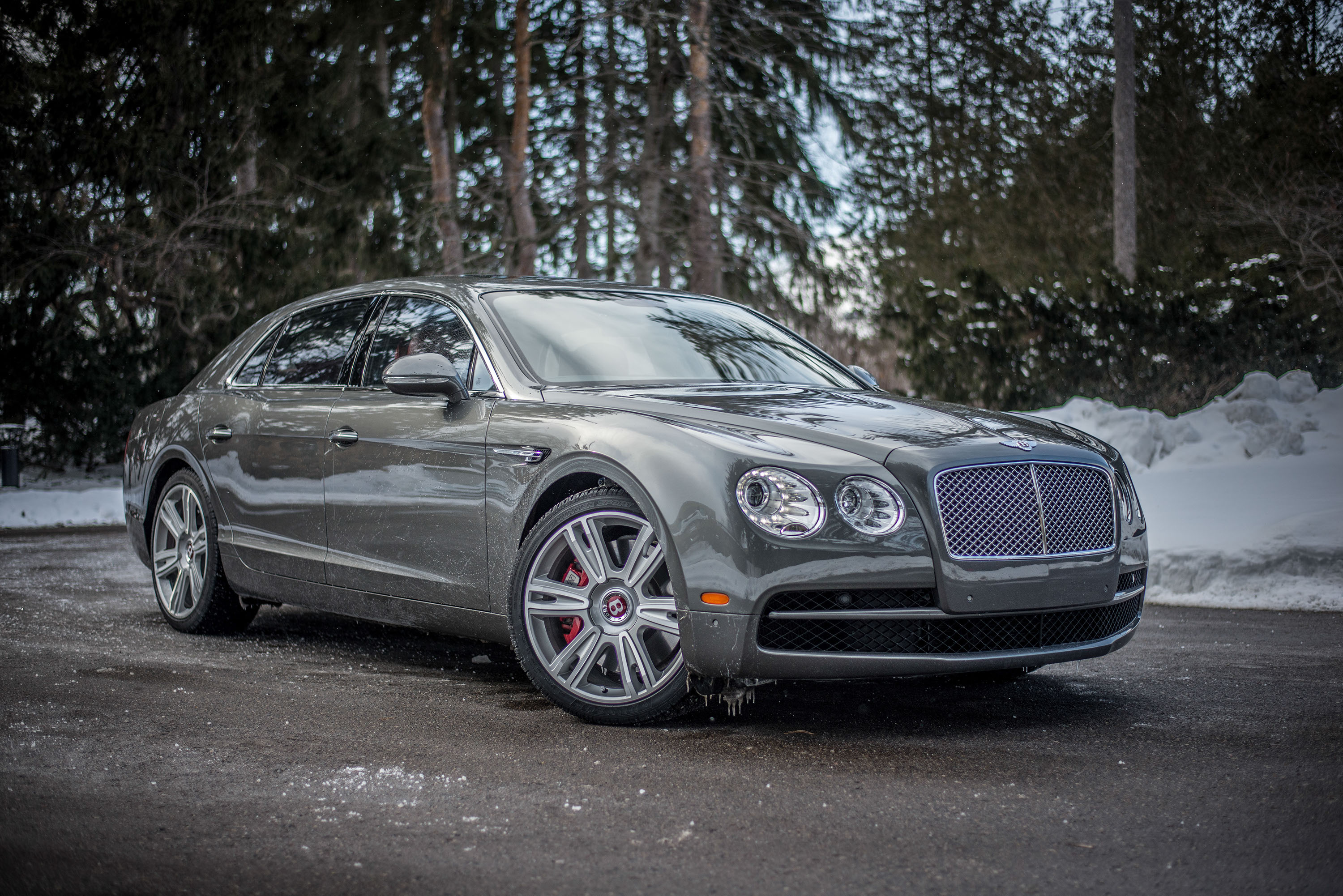 Bentley Flying Spur, Elegant luxury sedan, High-end features, Luxurious interior, 3000x2010 HD Desktop