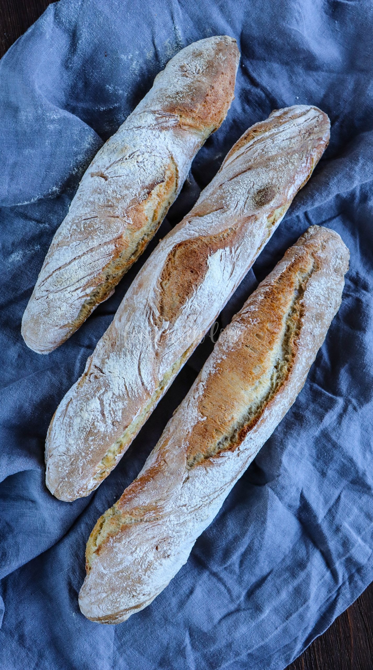 Parisienne baguette, Gourmet food, Love for baking, Exquisite flavors, 1430x2560 HD Phone