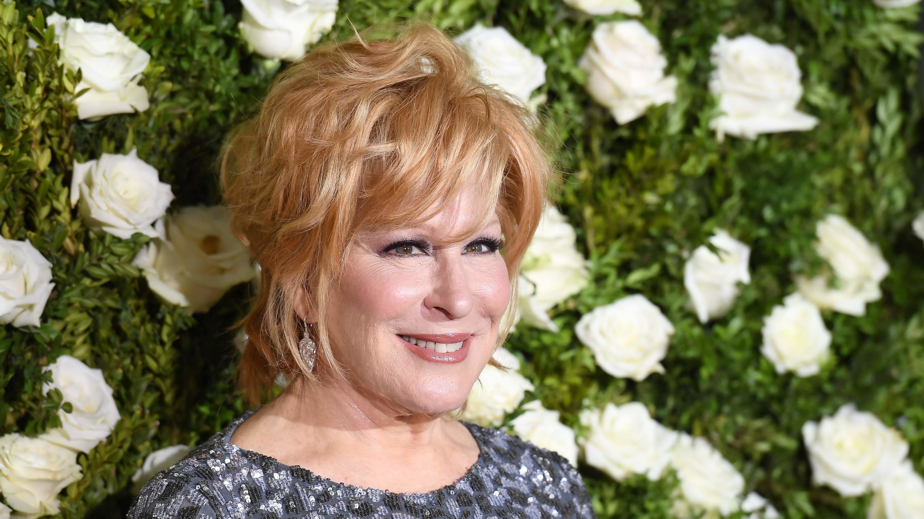 Bette Midler, Fifth Avenue Penthouse, New York Times, 3000x1690 HD Desktop