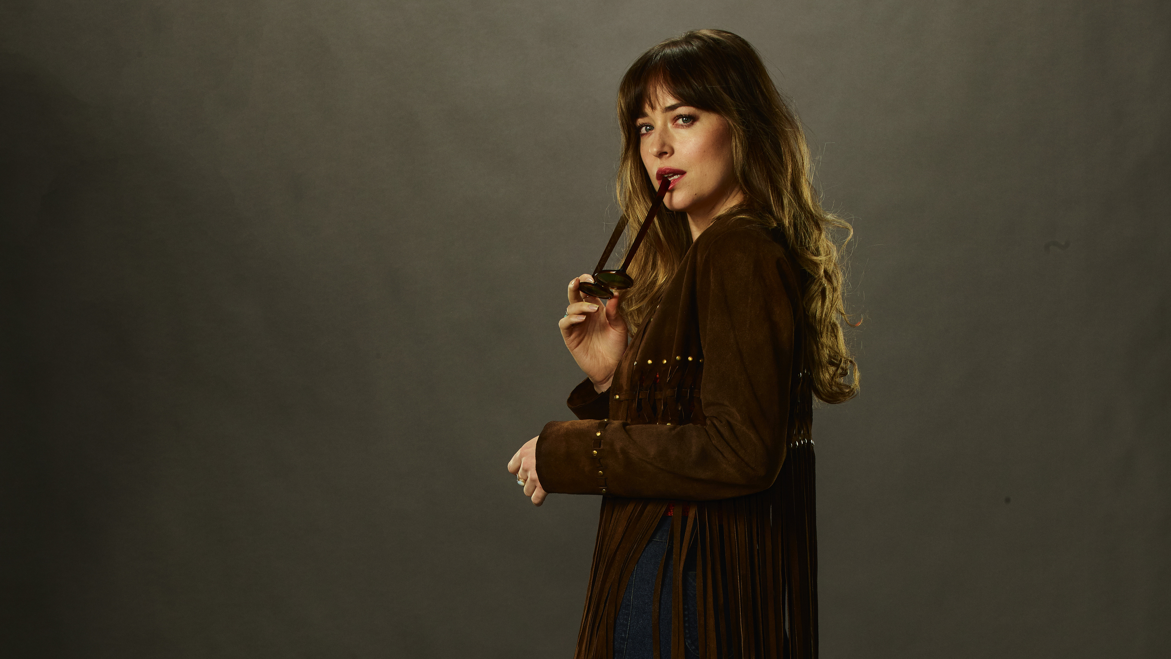 Dakota Johnson, Bad Times at the El Royale movie, Striking wallpapers, HD photos, 3840x2160 4K Desktop