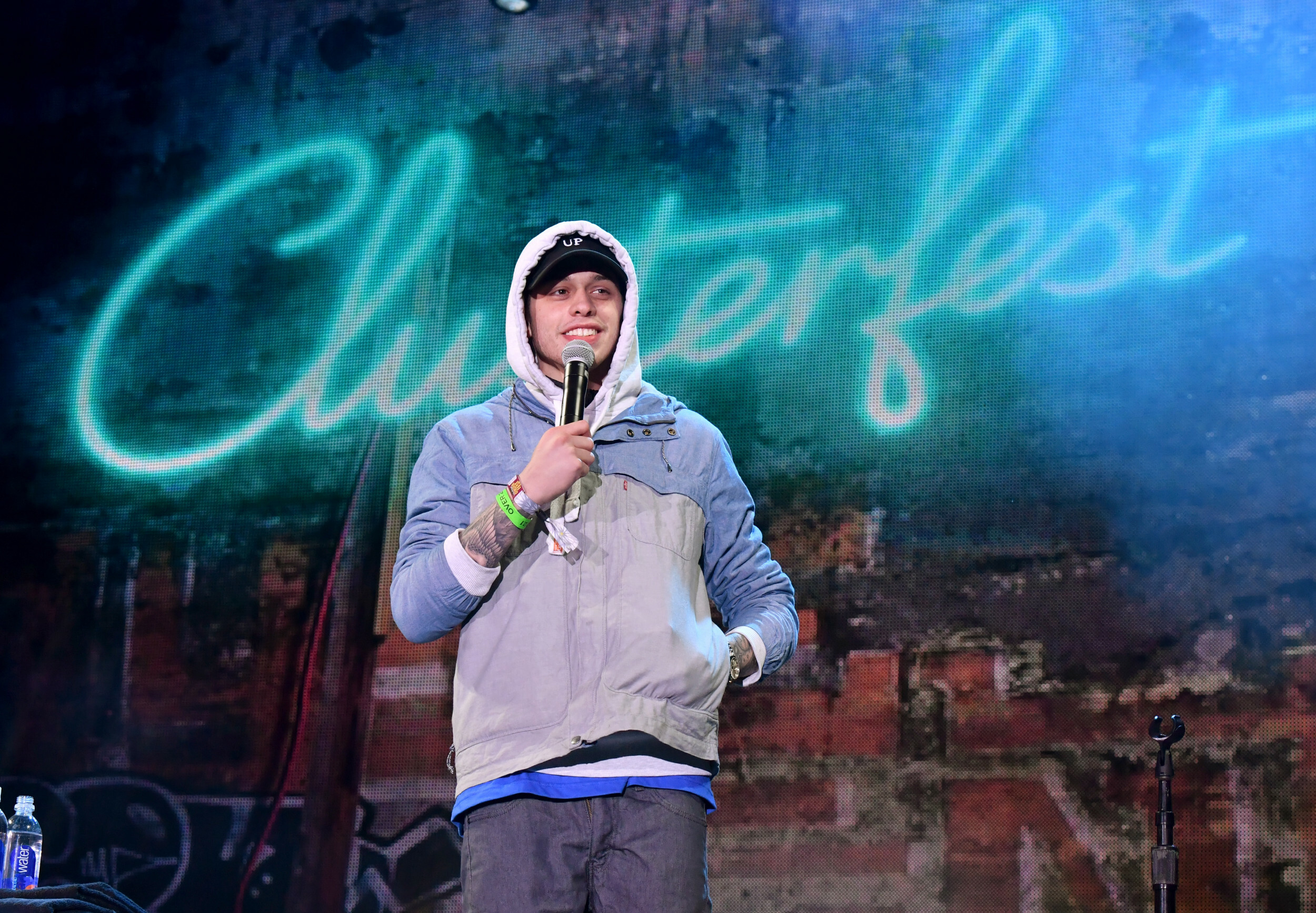 Pete Davidson, Saturday Night Live, Celebrity comedian, Hollywood humor, 2500x1740 HD Desktop