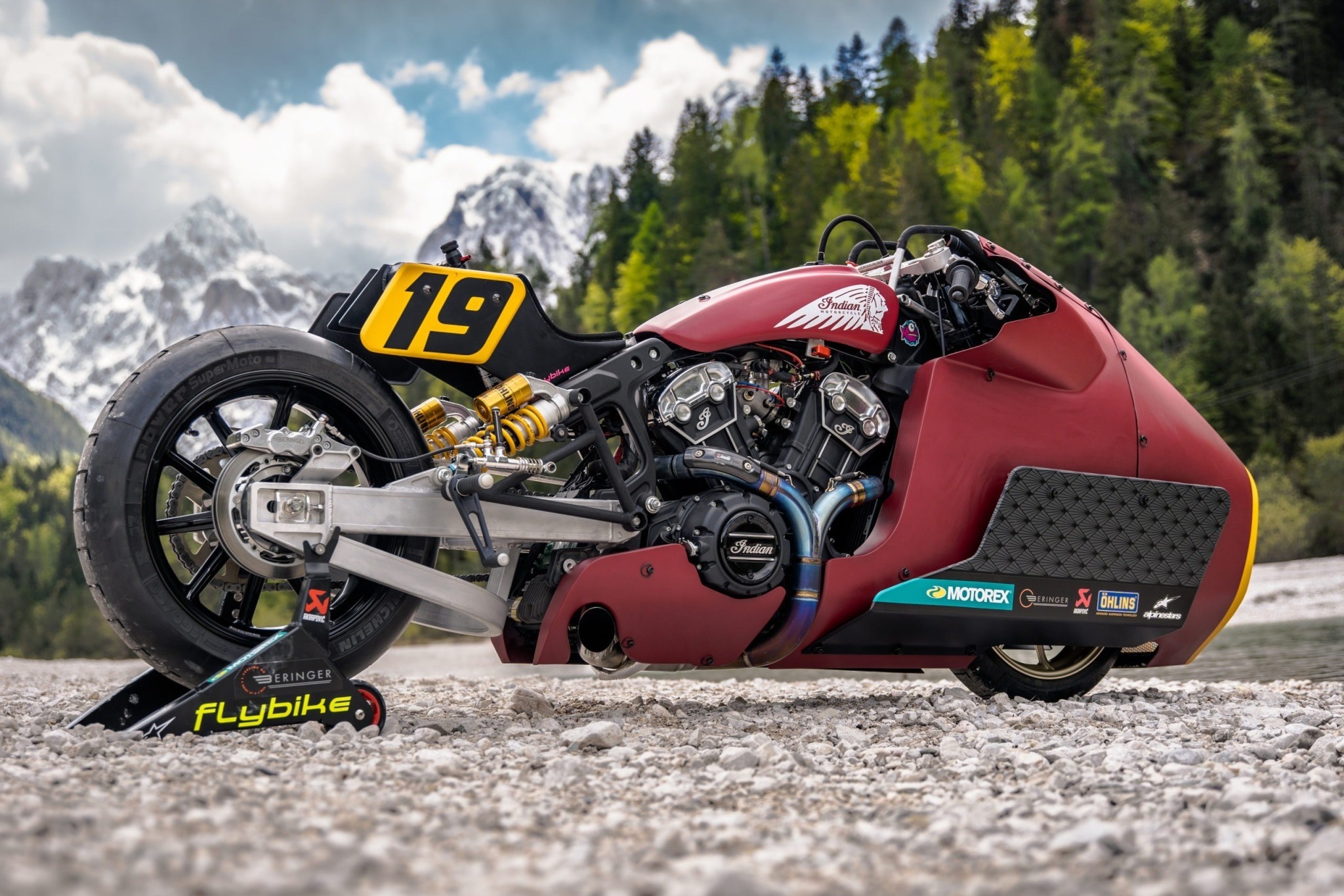 Indian Bike, Tackle Baikal Mile, 2050x1370 HD Desktop