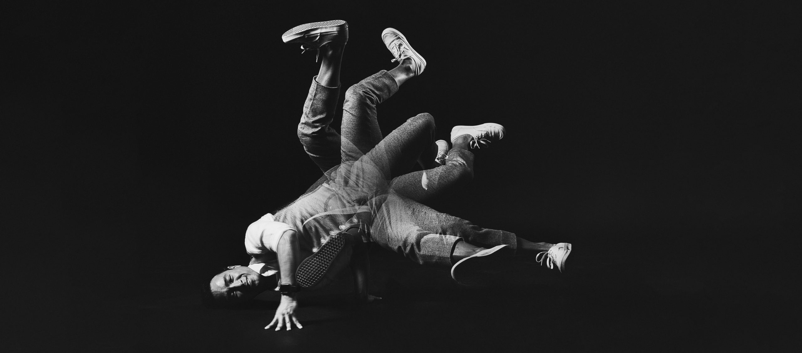 David Yi, Breakdancing Wallpaper, 2560x1130 Dual Screen Desktop