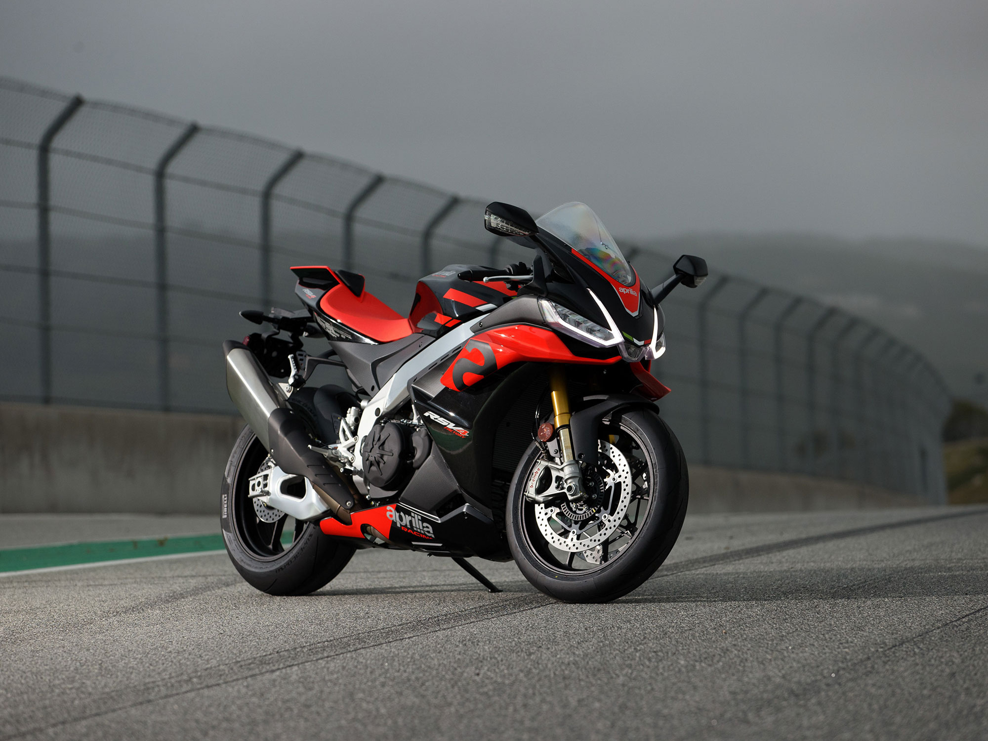 Aprilia RSV4 2021, Factory ride, Cycle World, Thrilling performance, 2000x1500 HD Desktop