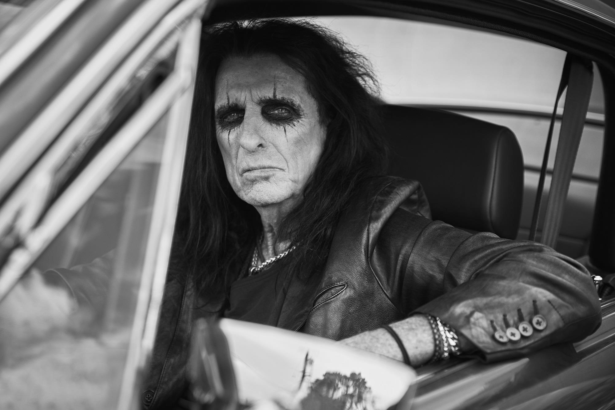 Alice Cooper, Concert tickets, Alice Cooper live, Unforgettable music experience, 2000x1340 HD Desktop