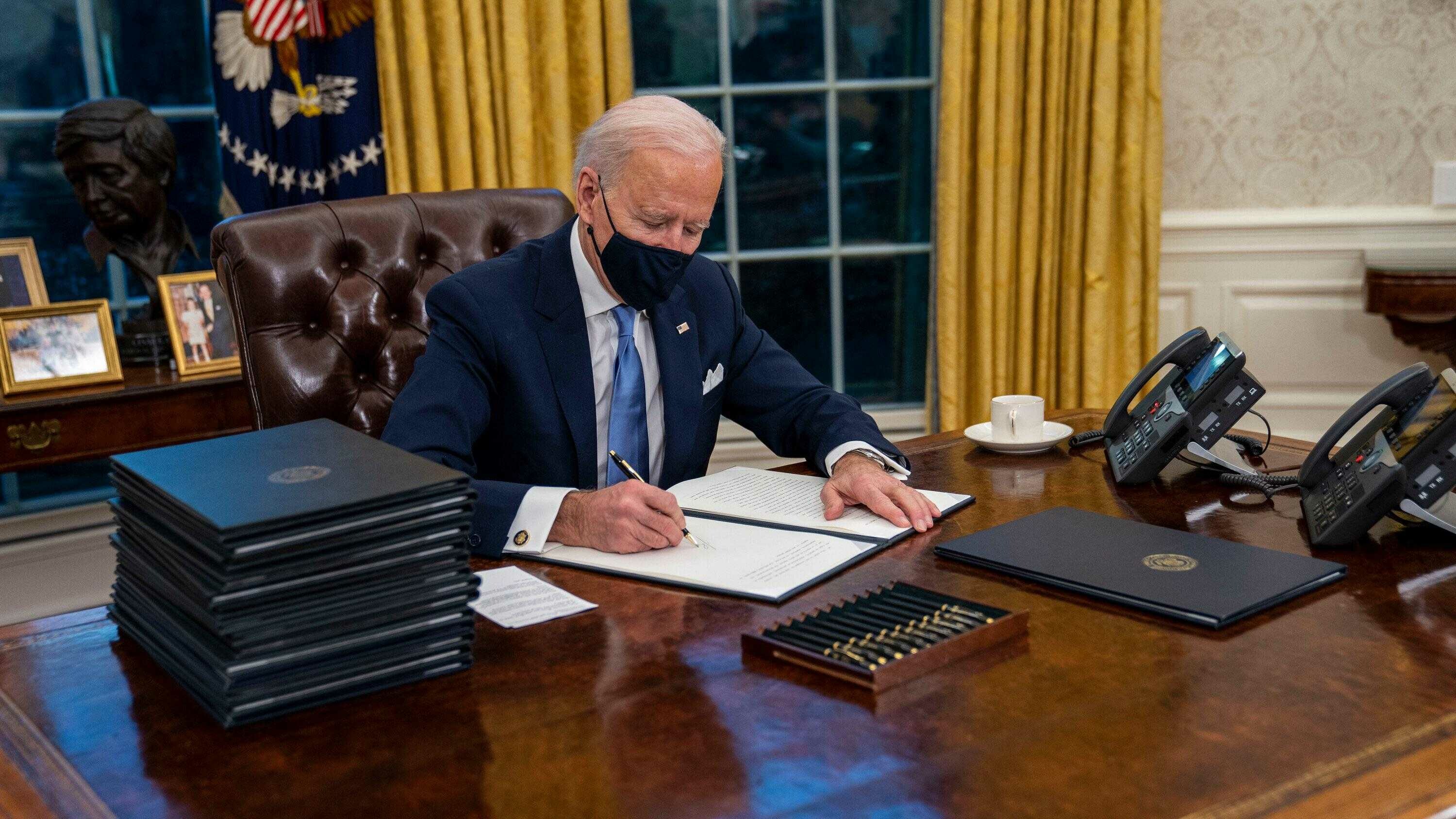 Joe Biden, Oval Office wallpaper, Free HD wallpapers, 3000x1690 HD Desktop