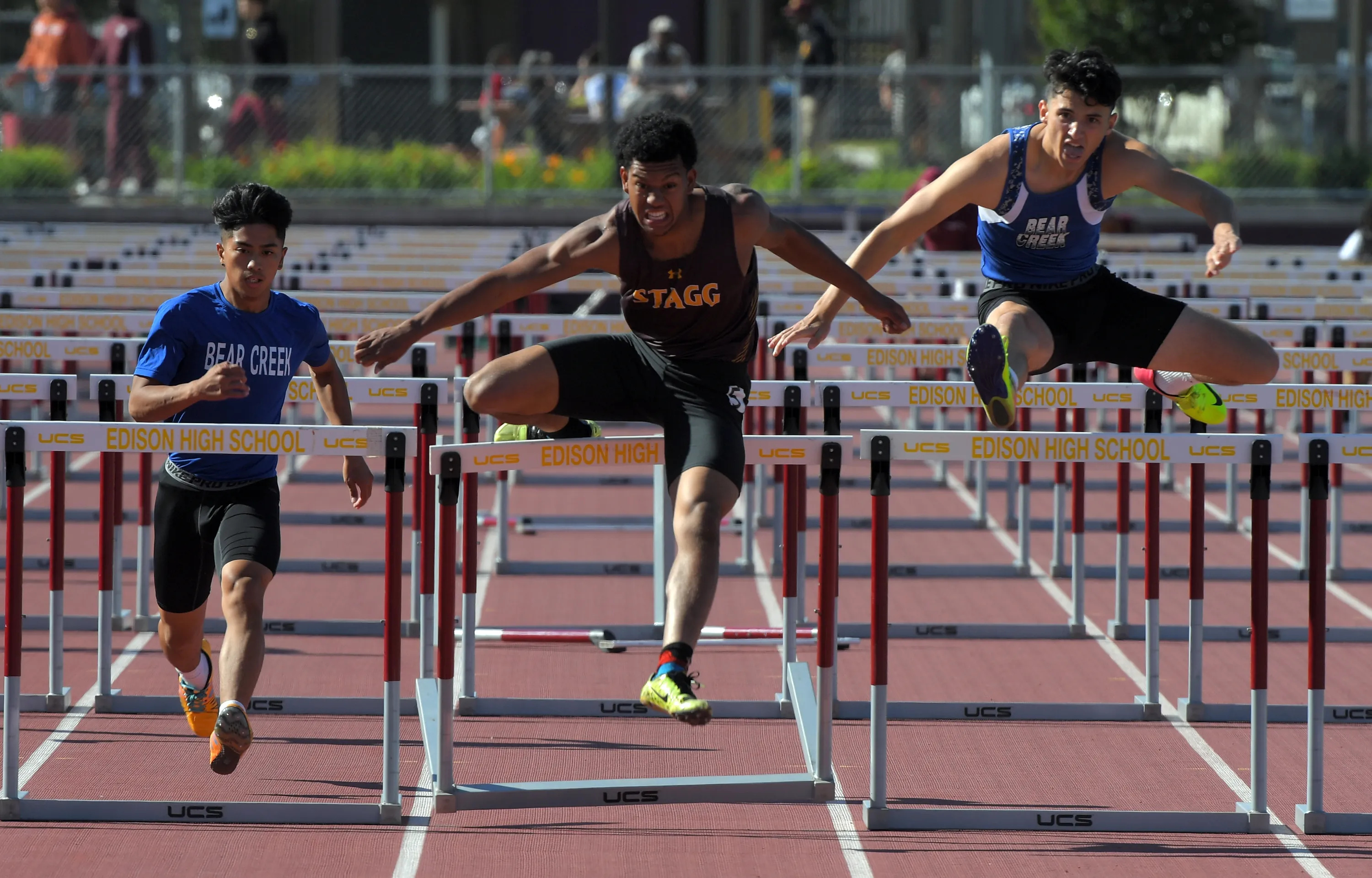 Better hurdling, Video training, Performance improvement, Track event, 3000x1930 HD Desktop