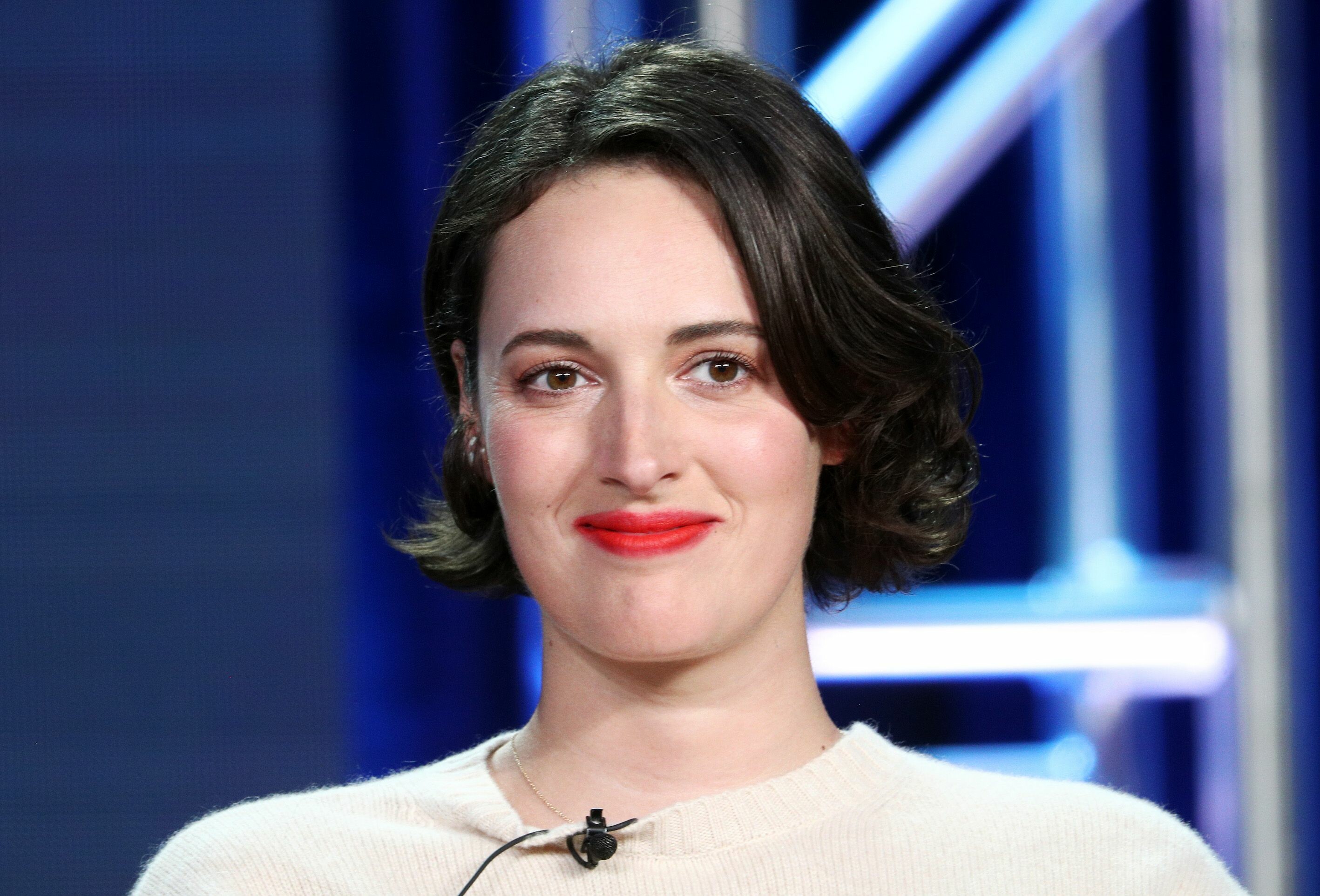 Phoebe Waller-Bridge, Fleabag Wallpaper, 2840x1930 HD Desktop