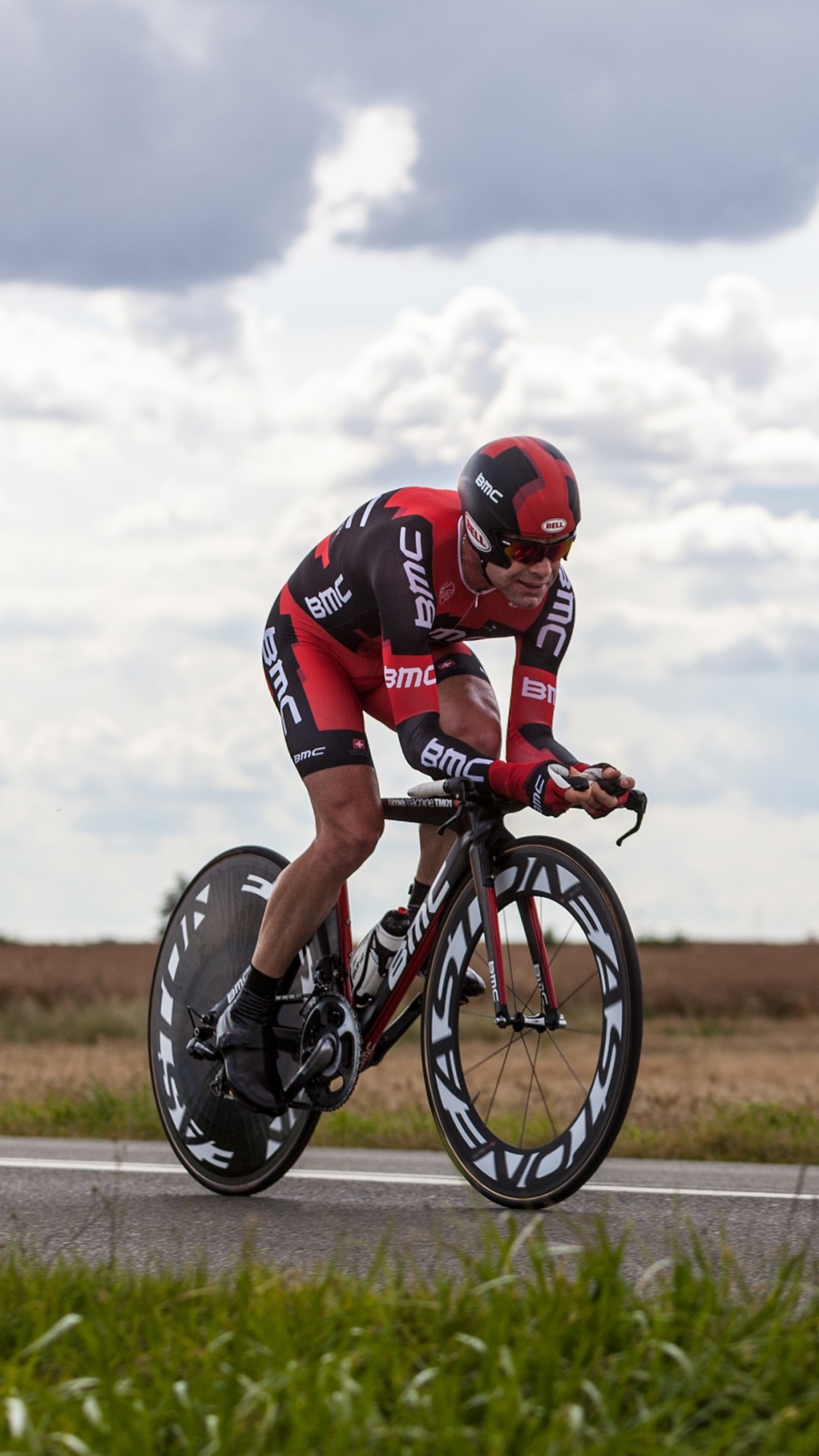 Pro Bikes, 4K sport wallpaper, Active cyclist, Sports enthusiast, 1080x1920 Full HD Phone