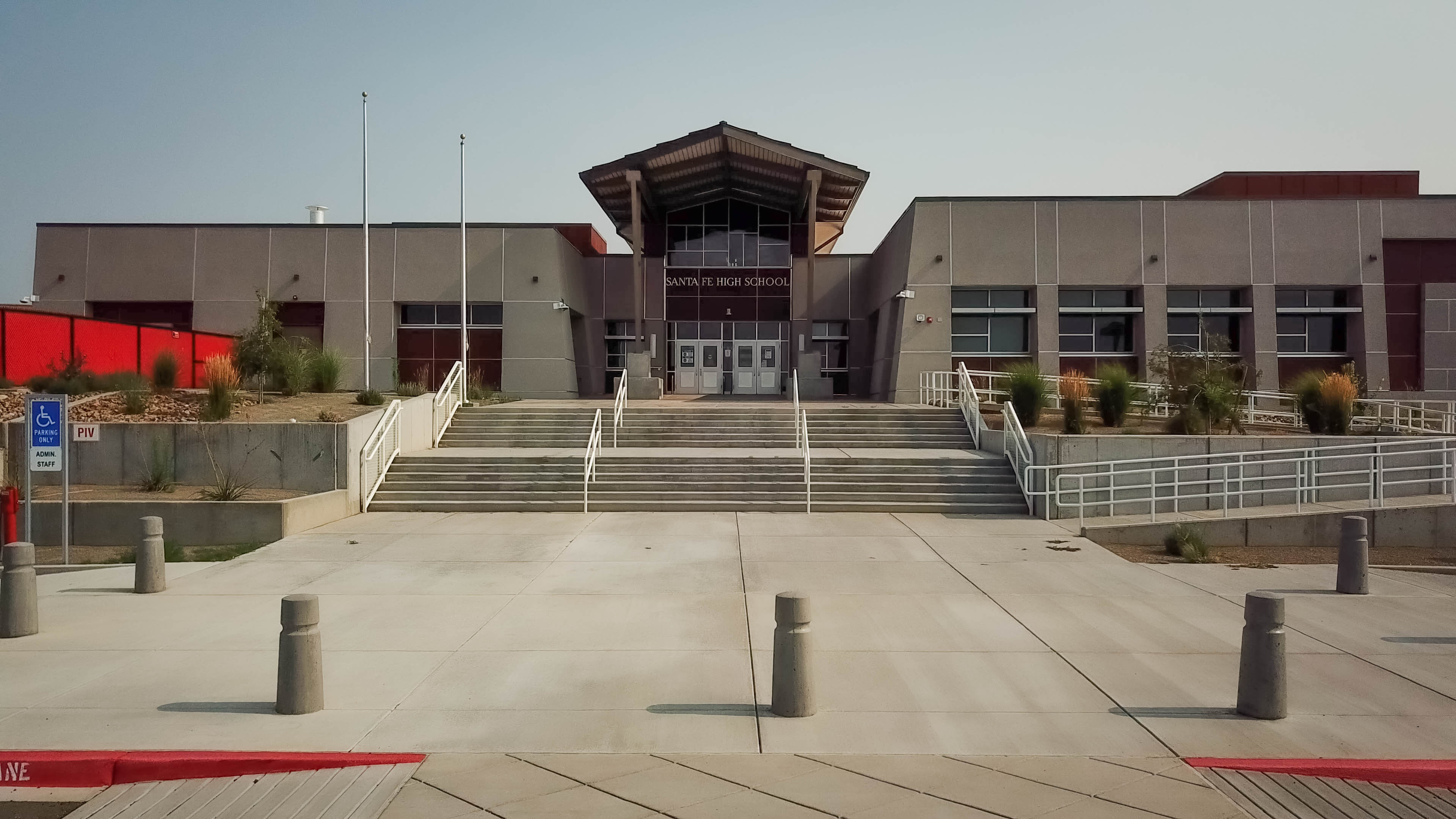 Santa Fe High School, Educational hub, Community pride, School spirit, 3840x2160 4K Desktop