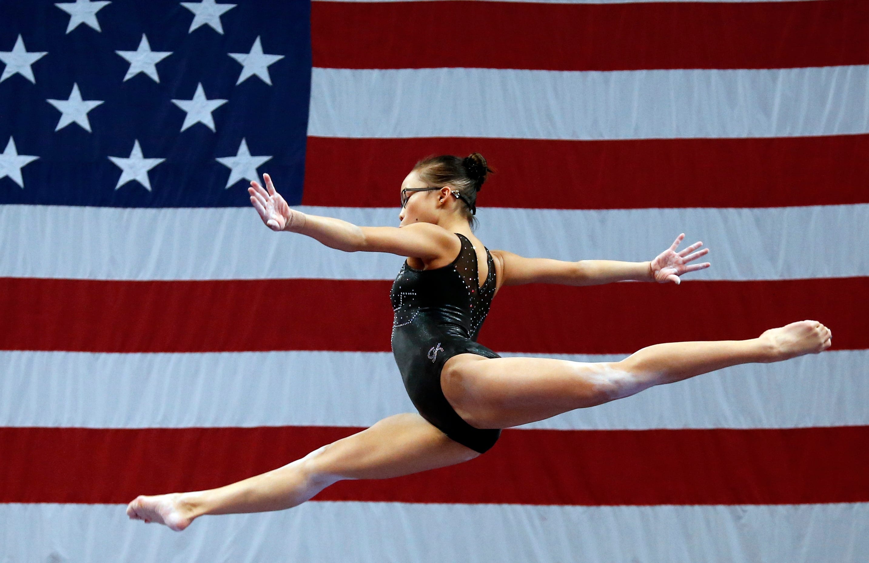 Morgan Hurd, Defending world gymnastics title, 2870x1860 HD Desktop