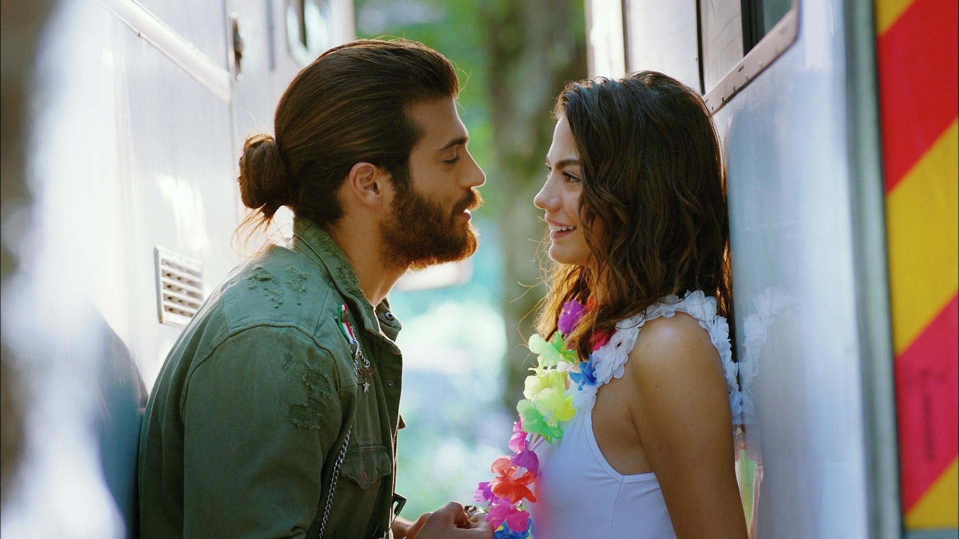 Can Yaman, Demet zdemir, Talented actor, TV series, 1920x1080 Full HD Desktop