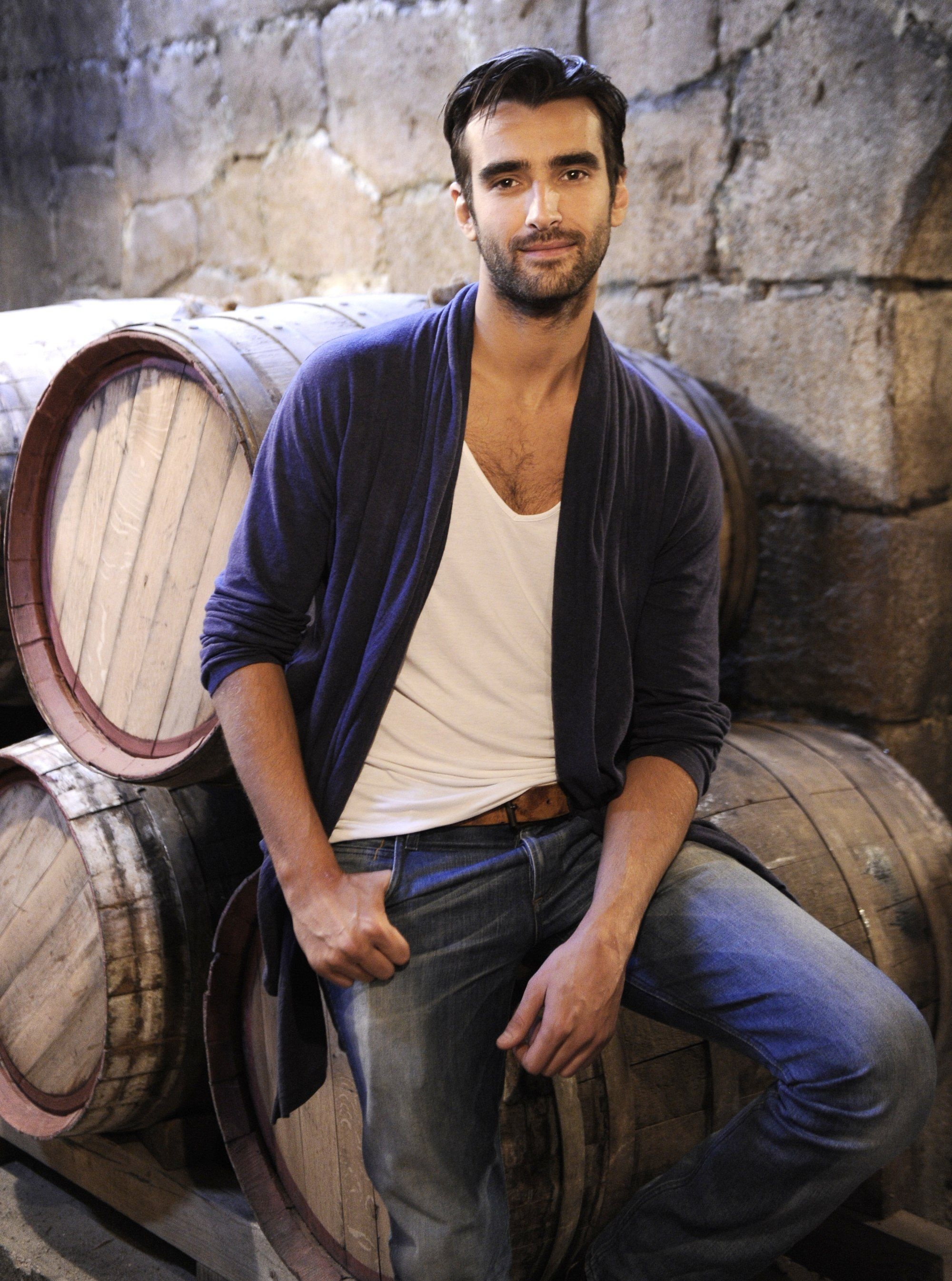 Aitor Luna, Gran Reserva, Actors, Photo, 2000x2690 HD Phone