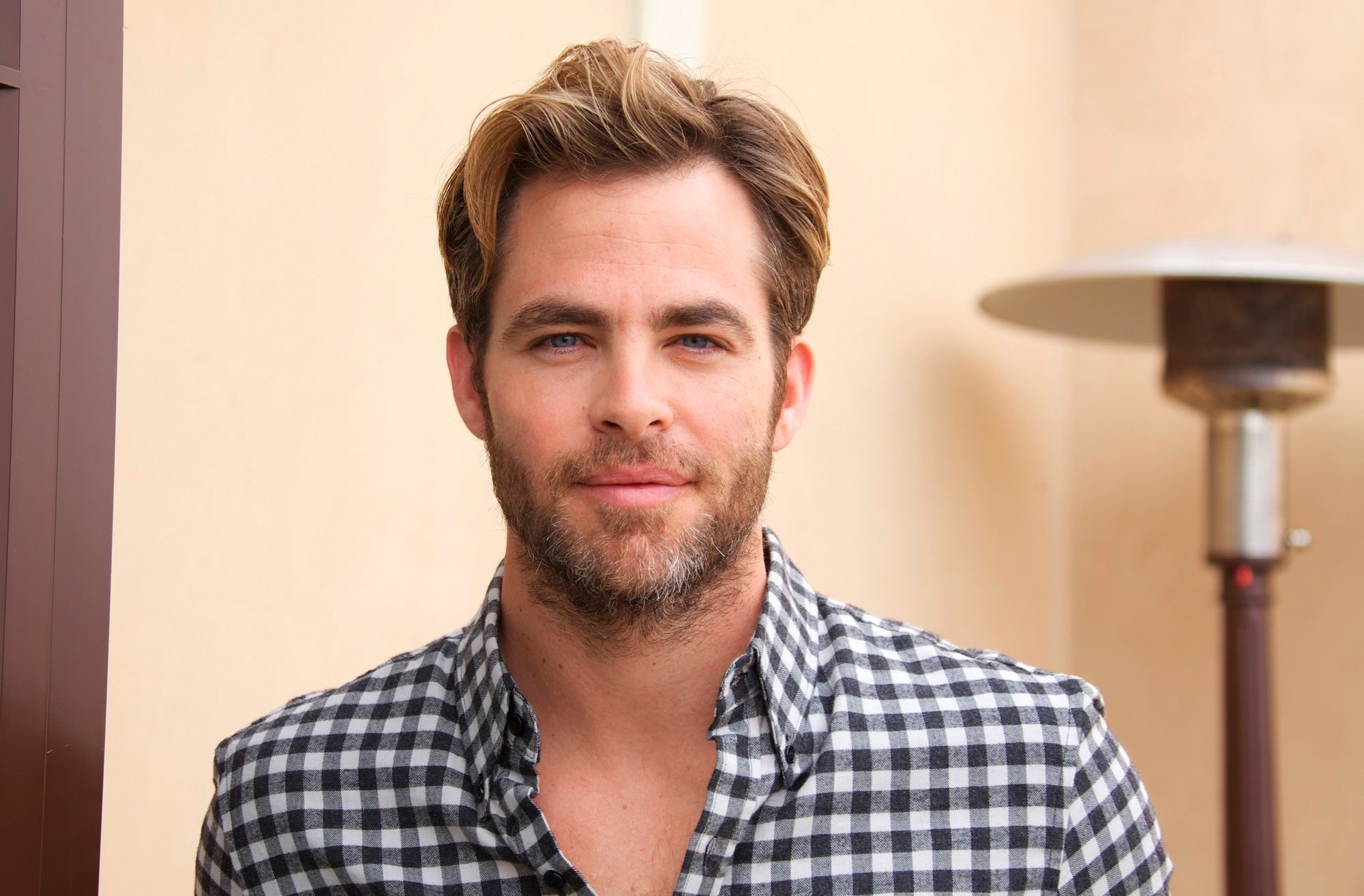 Chris Pine, HD, 2000x1320 HD Desktop